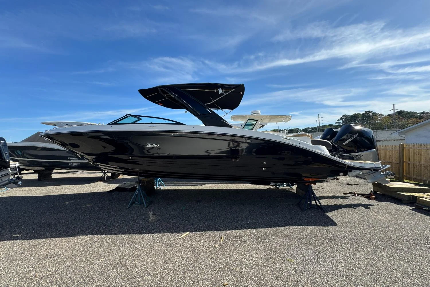 2026 Sea Ray SDX 290 Outboard Image Thumbnail #5