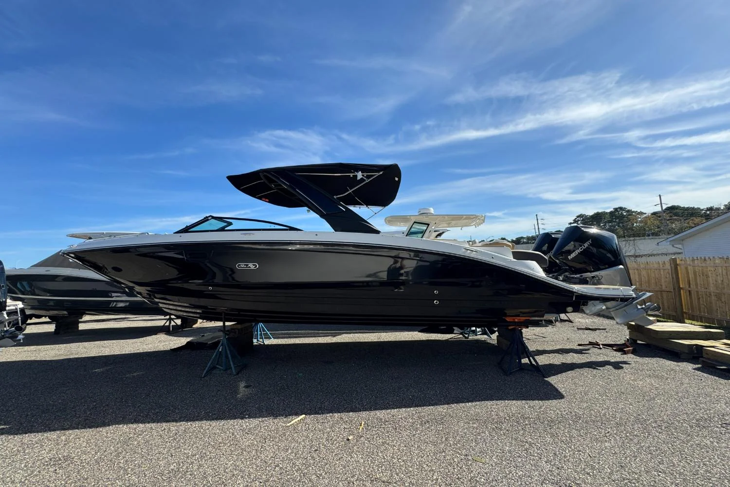 2026 Sea Ray SDX 290 Outboard Image Thumbnail #7