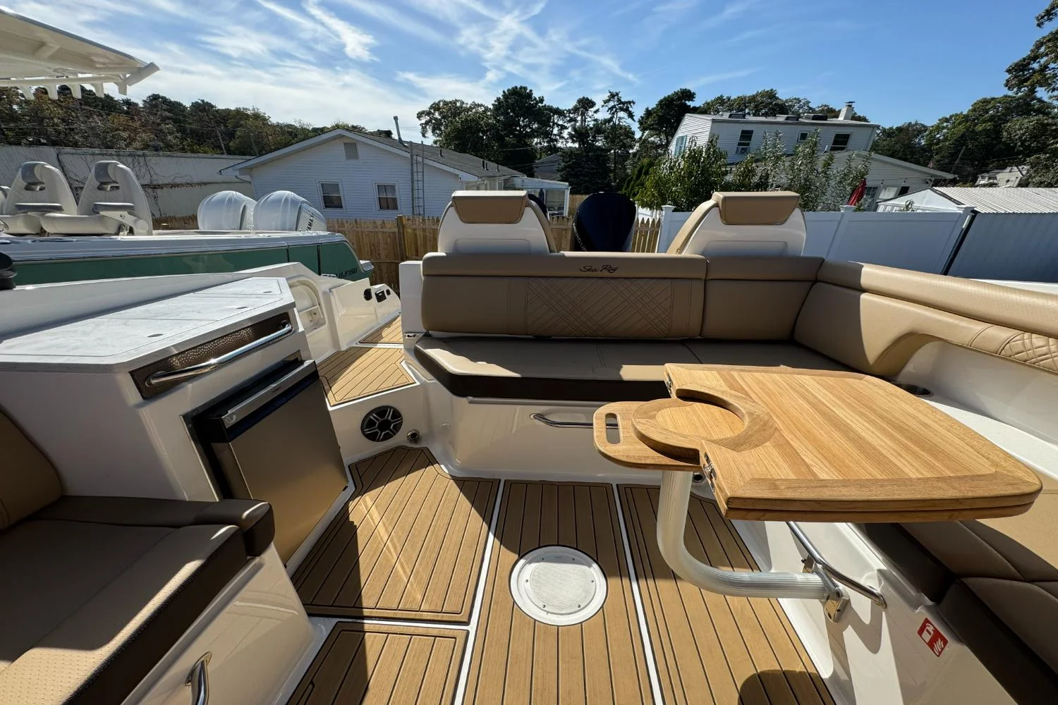 2026 Sea Ray SDX 290 Outboard Image Thumbnail #18