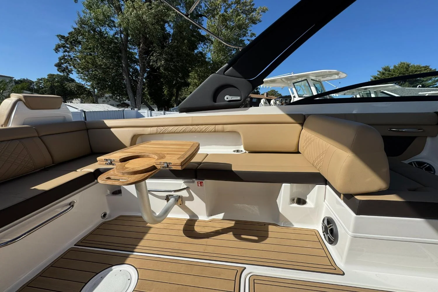 2026 Sea Ray SDX 290 Outboard Image Thumbnail #20