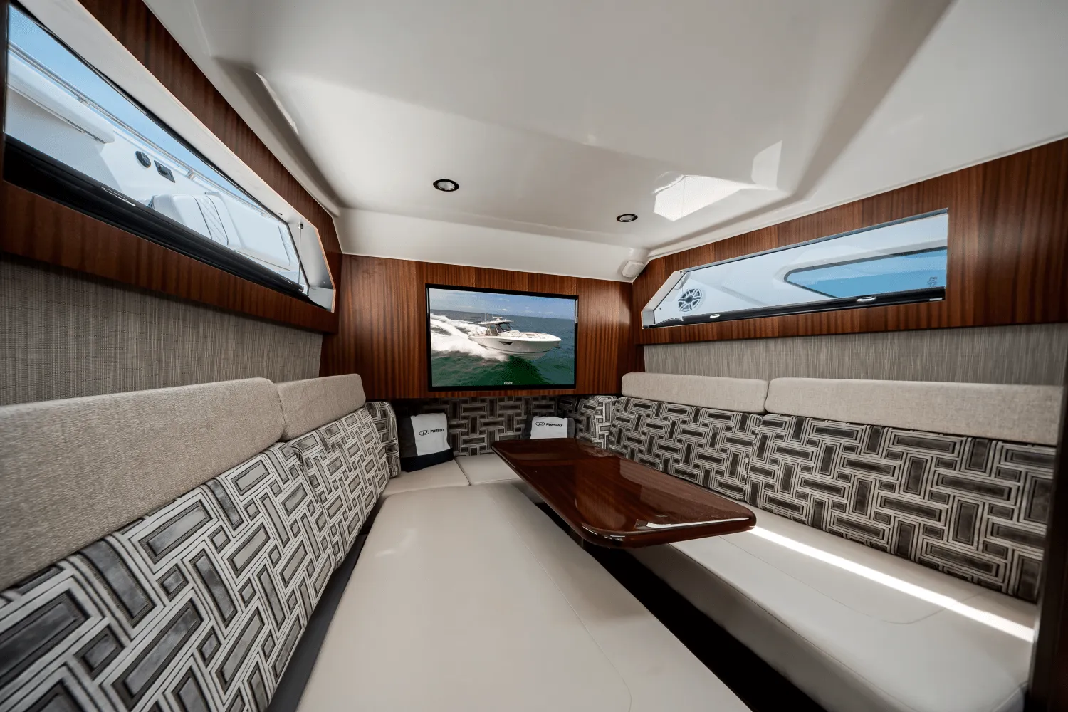 2024 Pursuit 428 SPORT CONSOLE Image Thumbnail #28