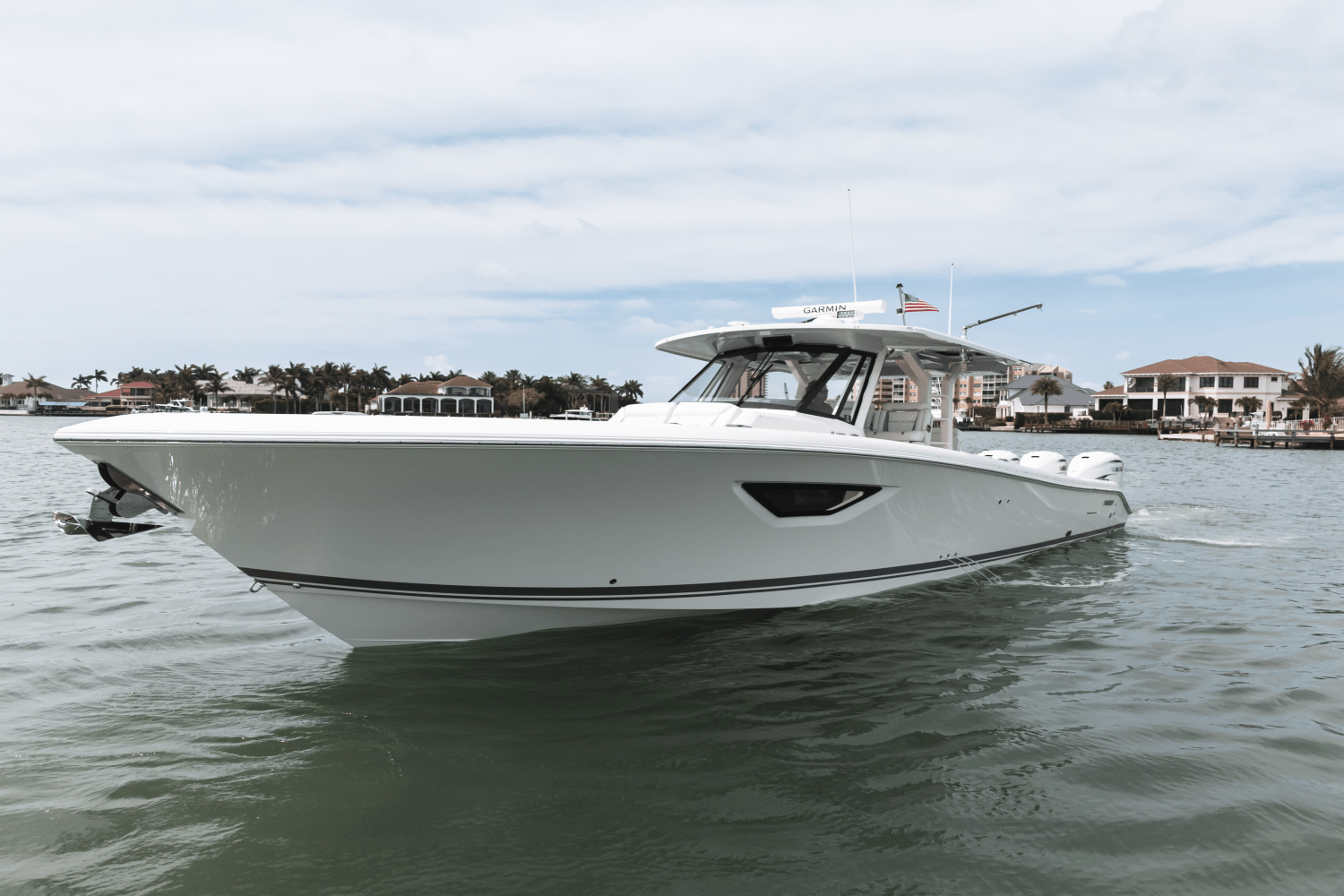 2024 Pursuit 428 SPORT CONSOLE Image Thumbnail #1