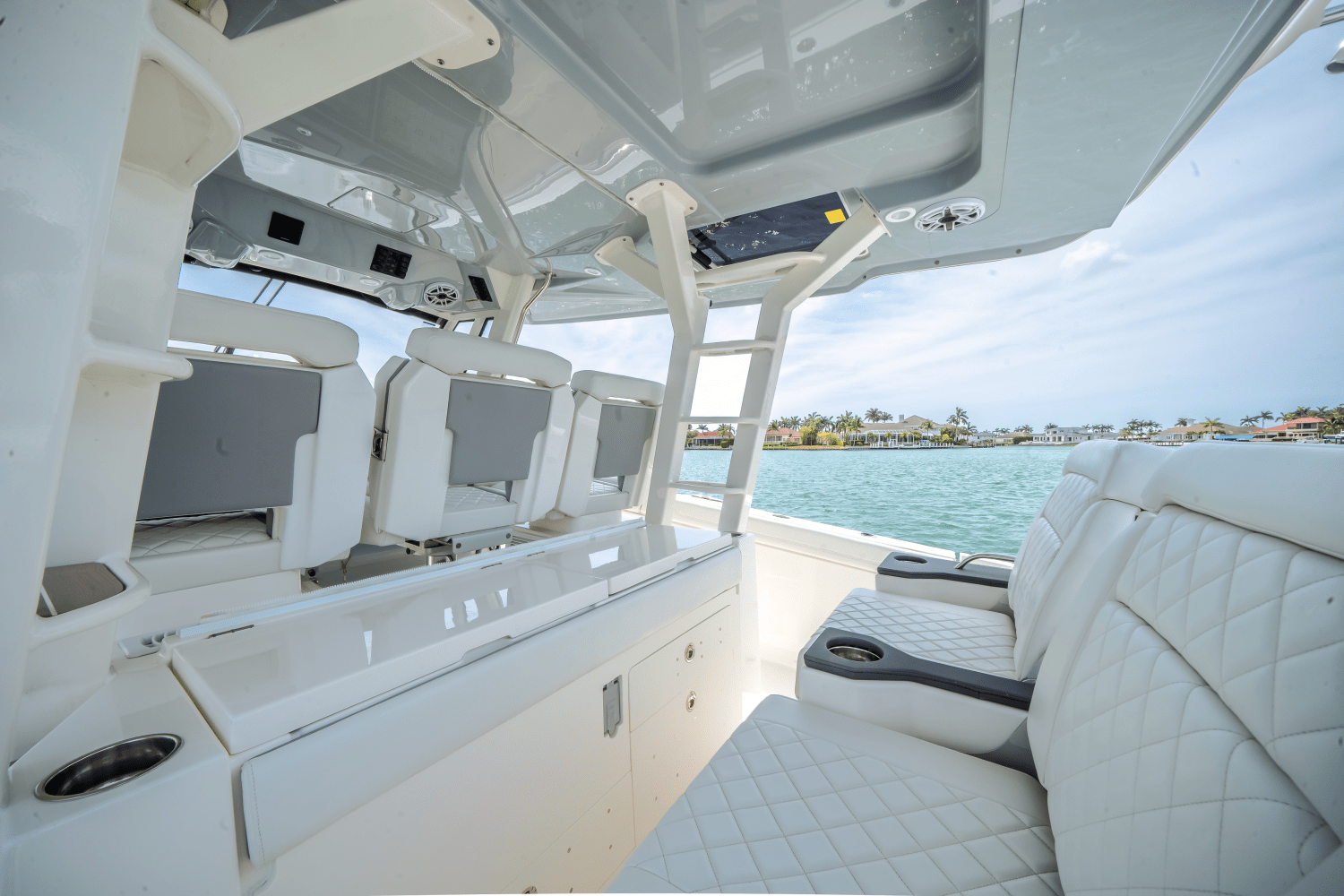 2024 Pursuit 428 SPORT CONSOLE Image Thumbnail #34