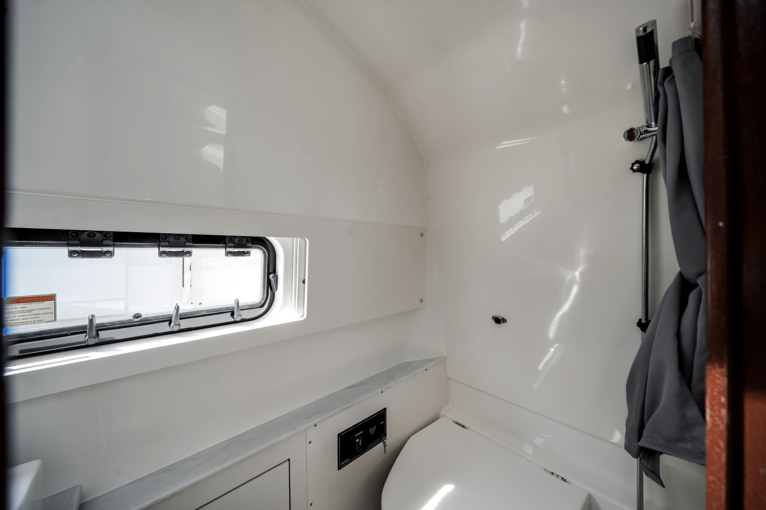 2024 Pursuit 428 SPORT CONSOLE Image Thumbnail #31