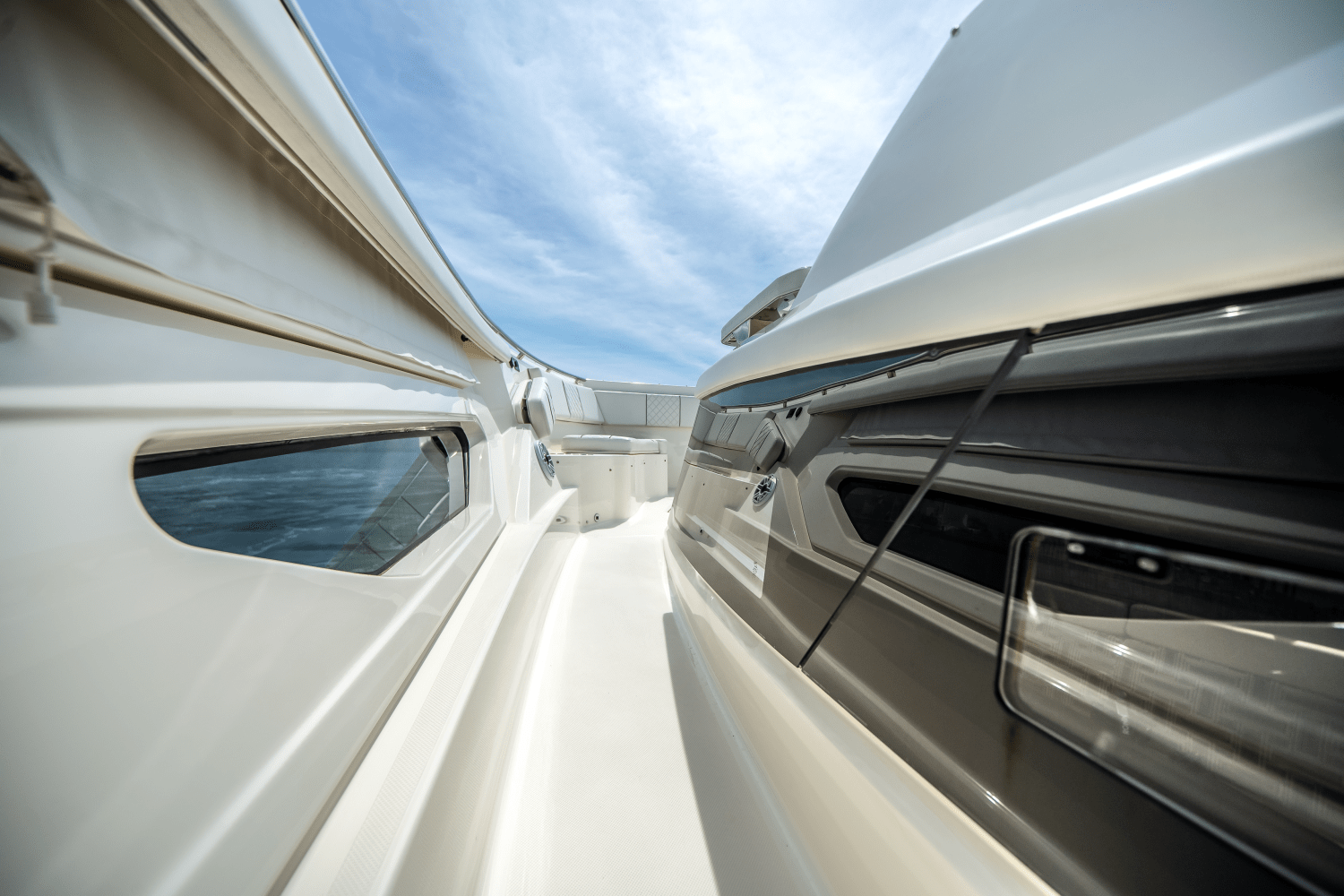 2024 Pursuit 428 SPORT CONSOLE Image Thumbnail #16