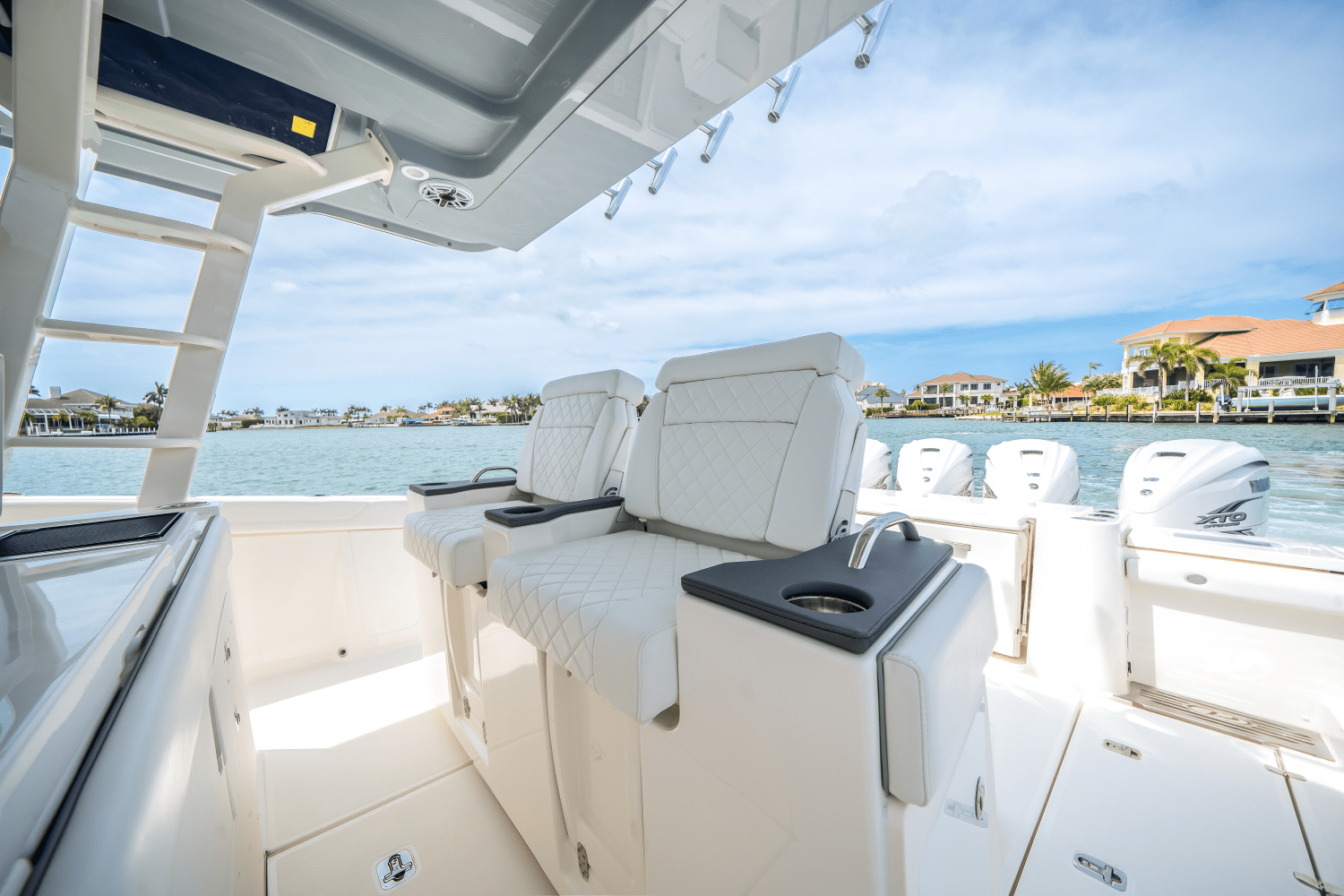 2024 Pursuit 428 SPORT CONSOLE Image Thumbnail #17
