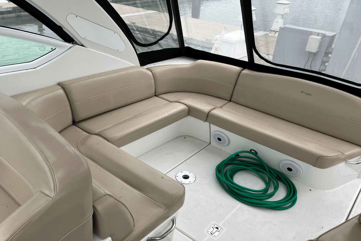 2008 Cruisers Yachts 360 EXPRESS Image Thumbnail #12