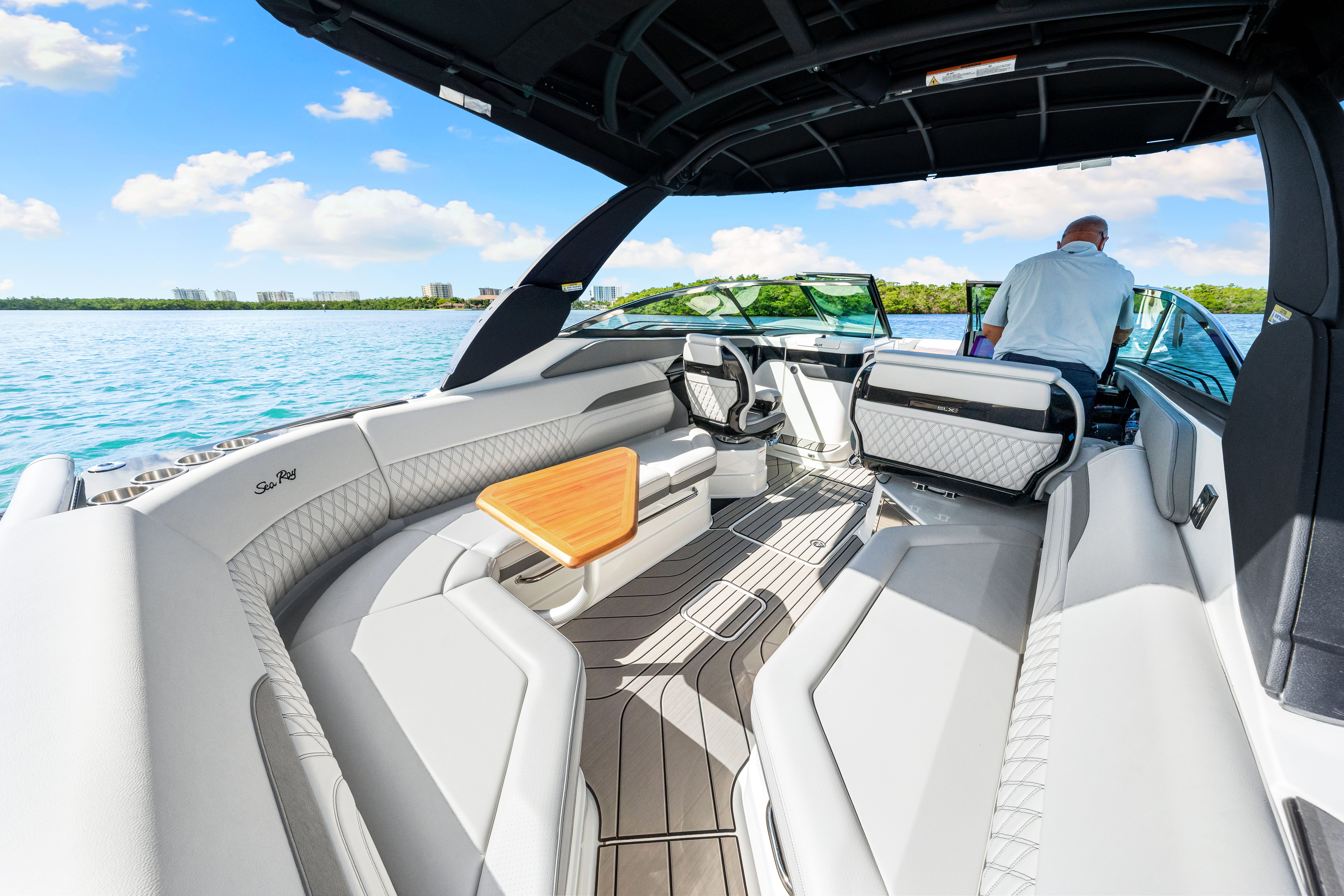 2026 Sea Ray SLX 280 Outboard Image Thumbnail #22