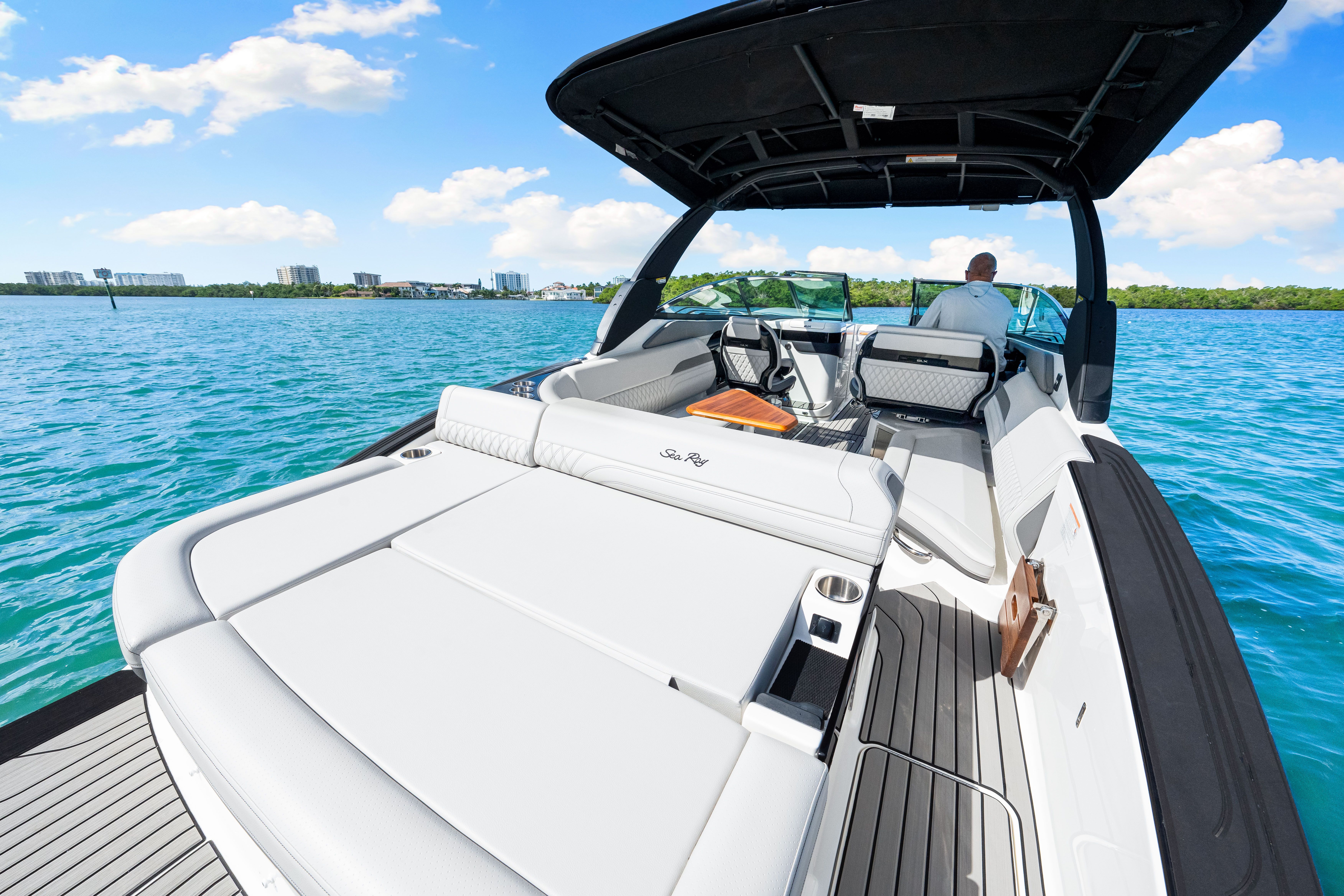 2026 Sea Ray SLX 280 Outboard Image Thumbnail #20