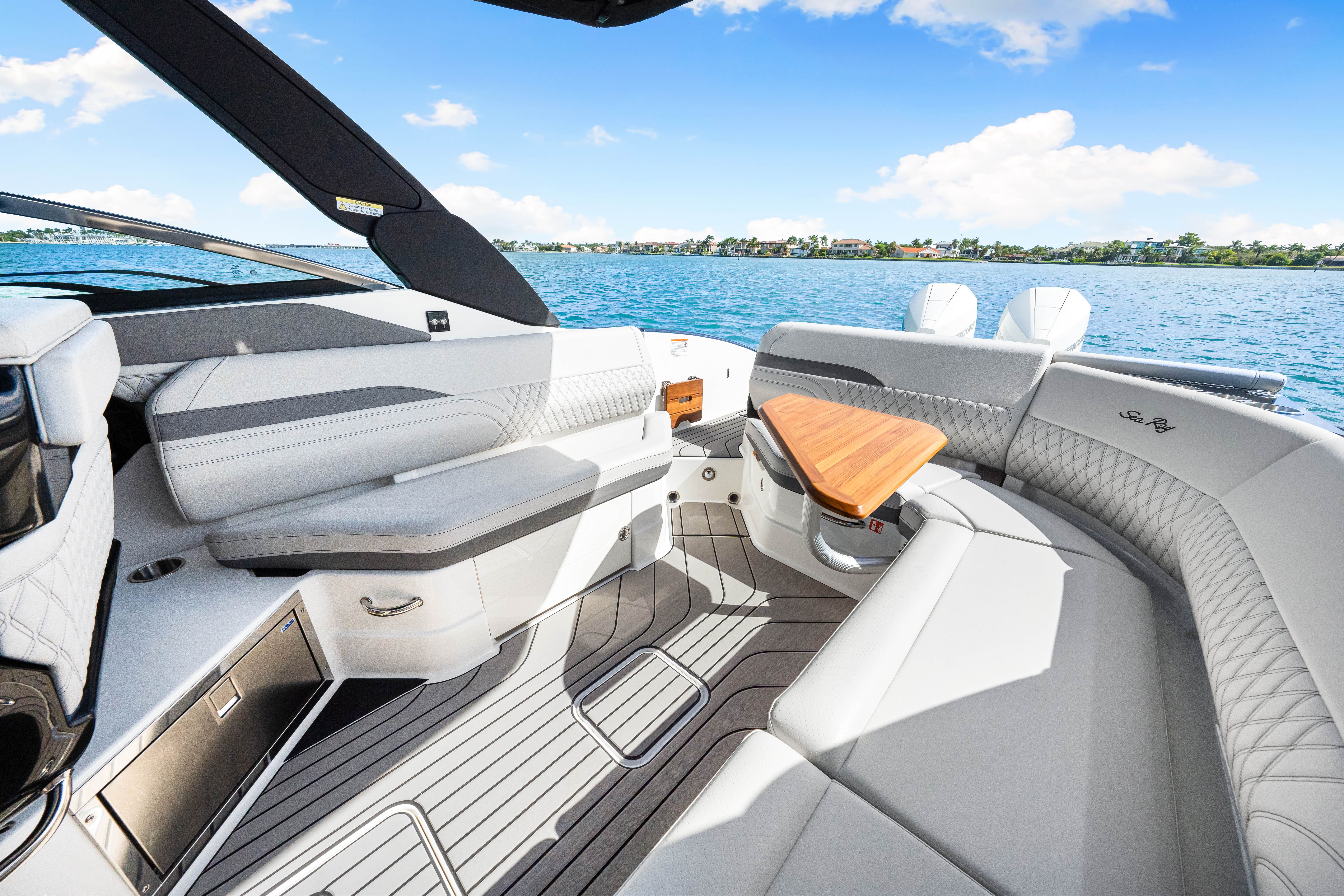 2026 Sea Ray SLX 280 Outboard Image Thumbnail #24