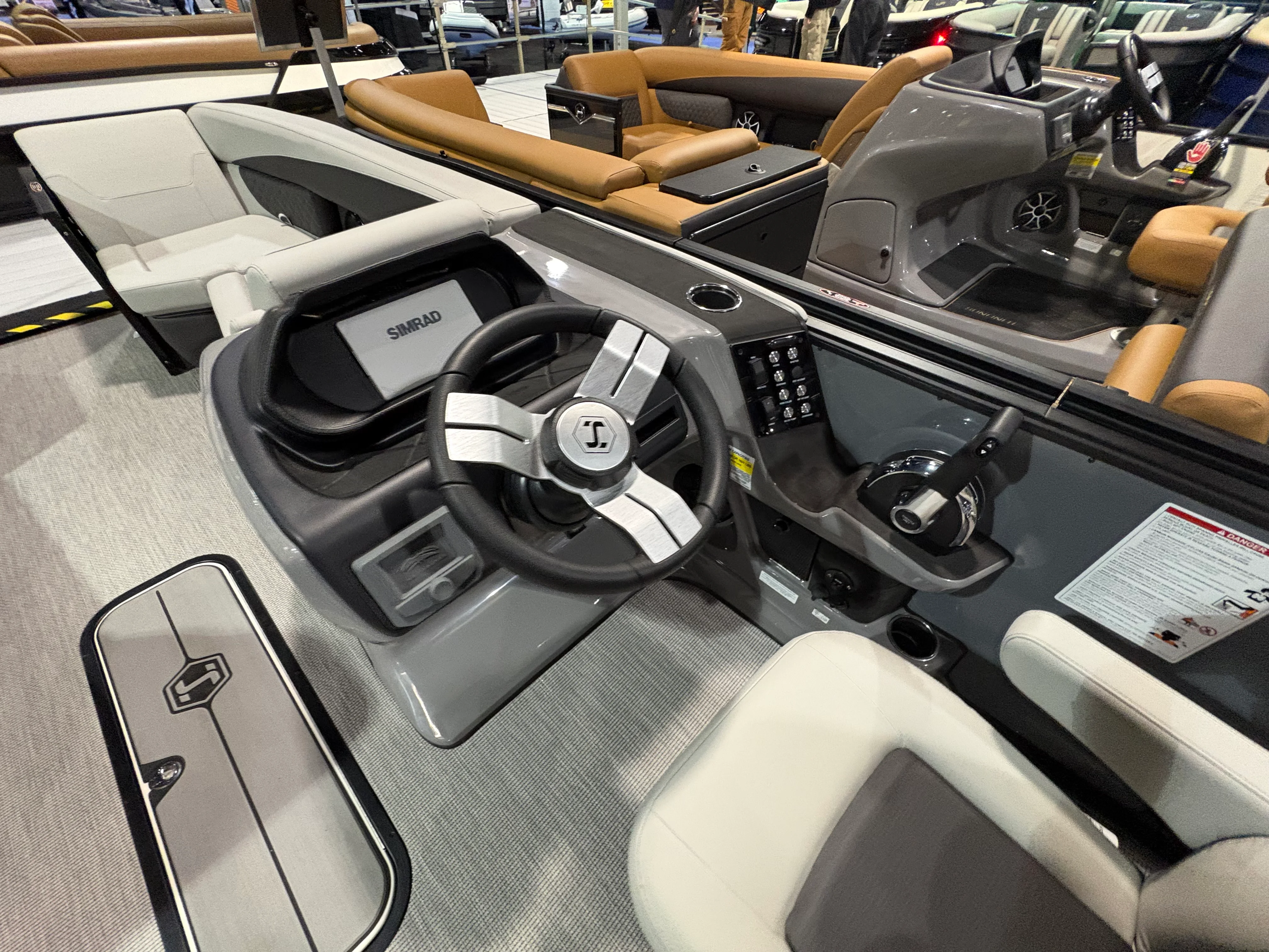 2026 Harris Sunliner 230 Image Thumbnail #7