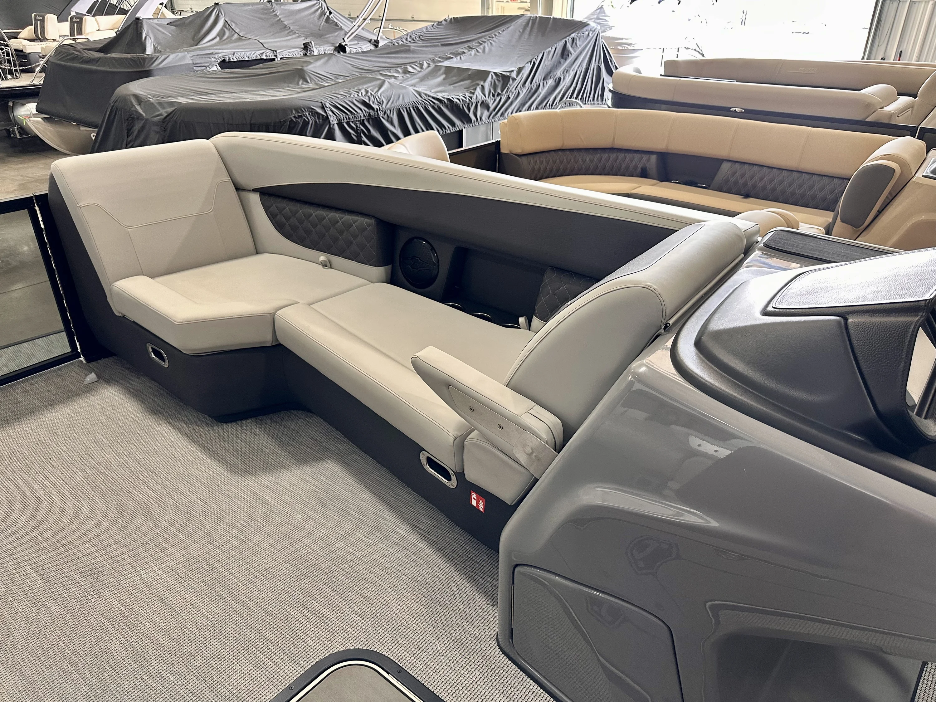 2026 Harris SUNLINER 230 Image Thumbnail #21