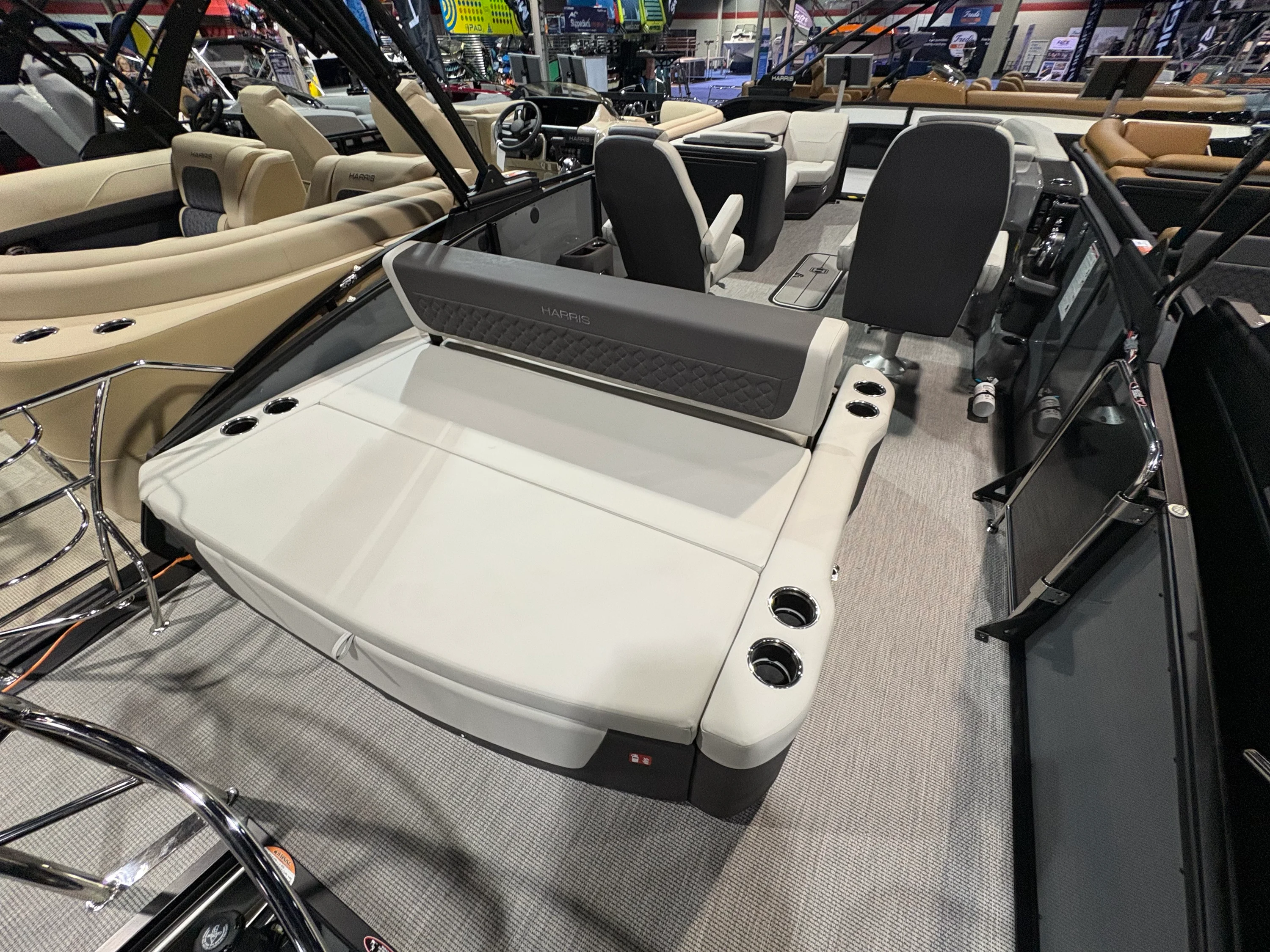 2026 Harris Sunliner 230 Image Thumbnail #12