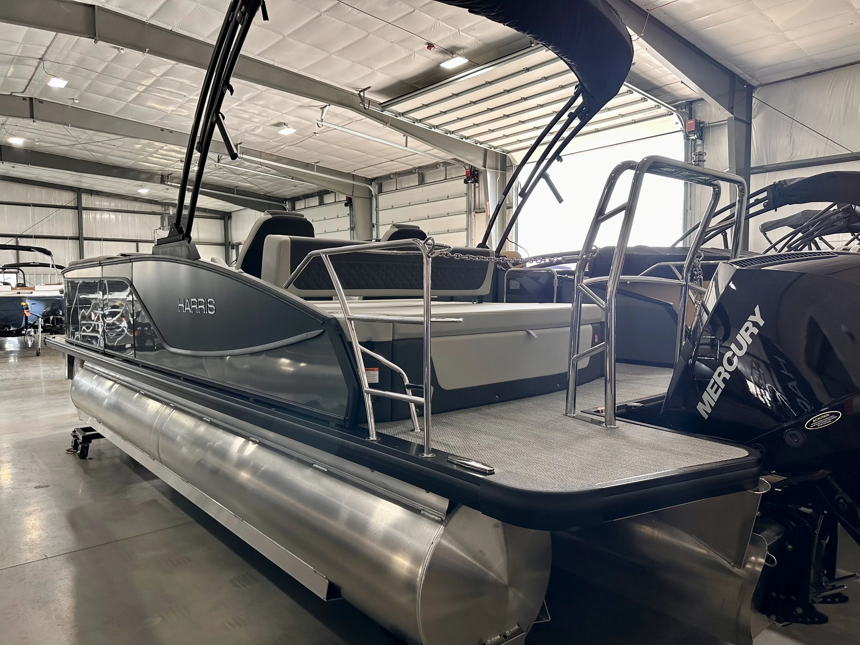 2026 Harris SUNLINER 230 Image Thumbnail #16