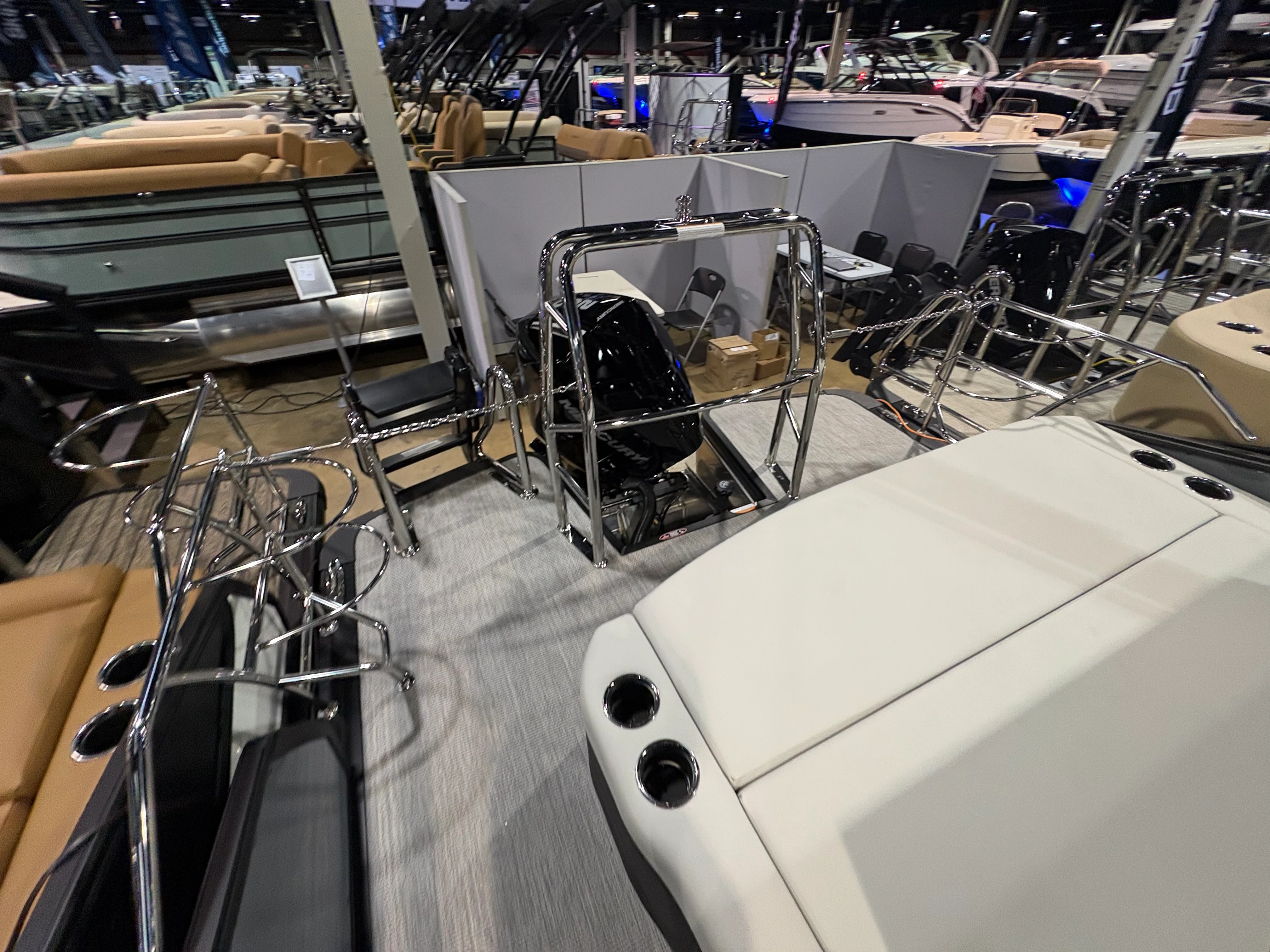 2026 Harris Sunliner 230 Image Thumbnail #11