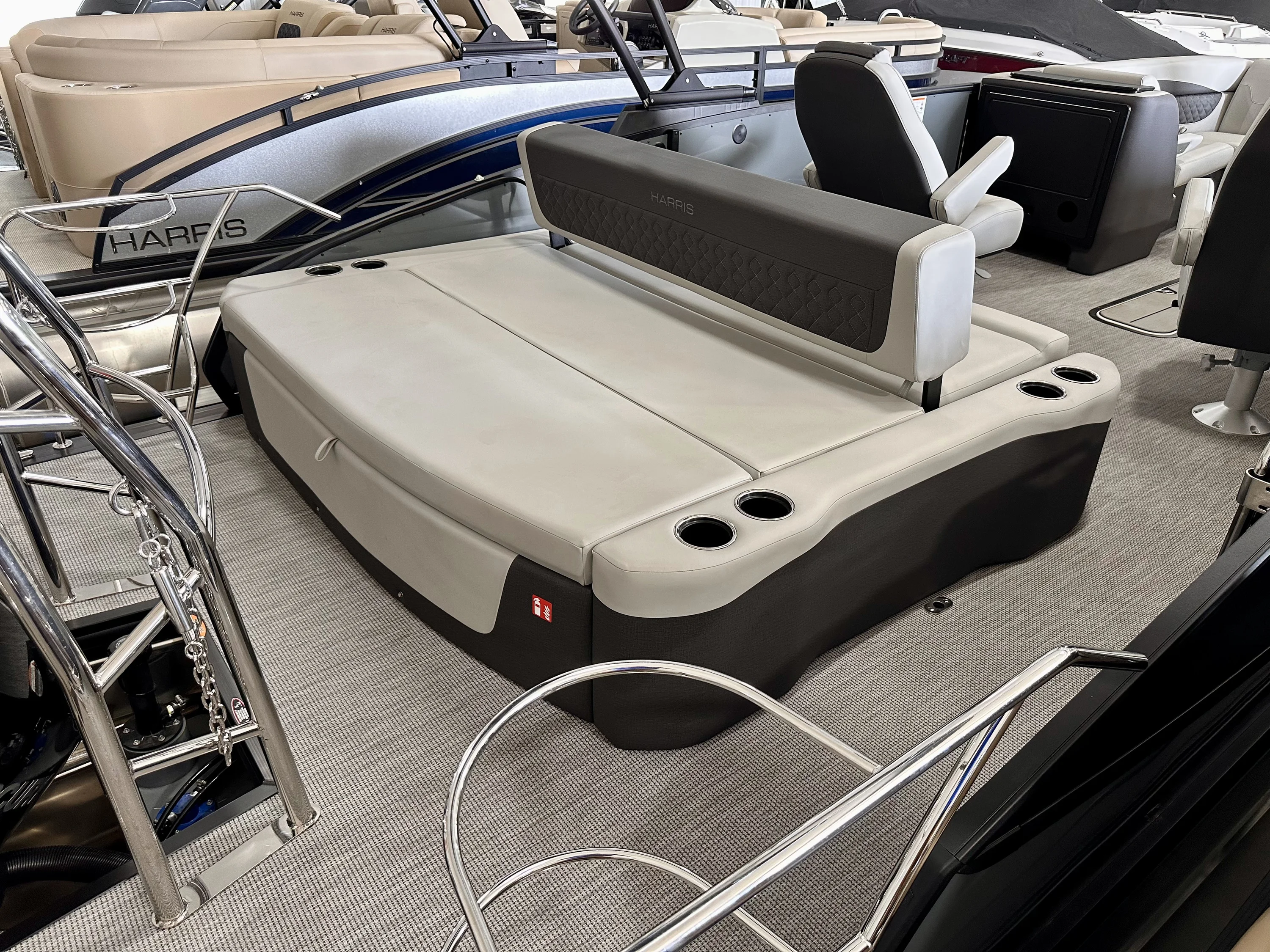 2026 Harris SUNLINER 230 Image Thumbnail #35