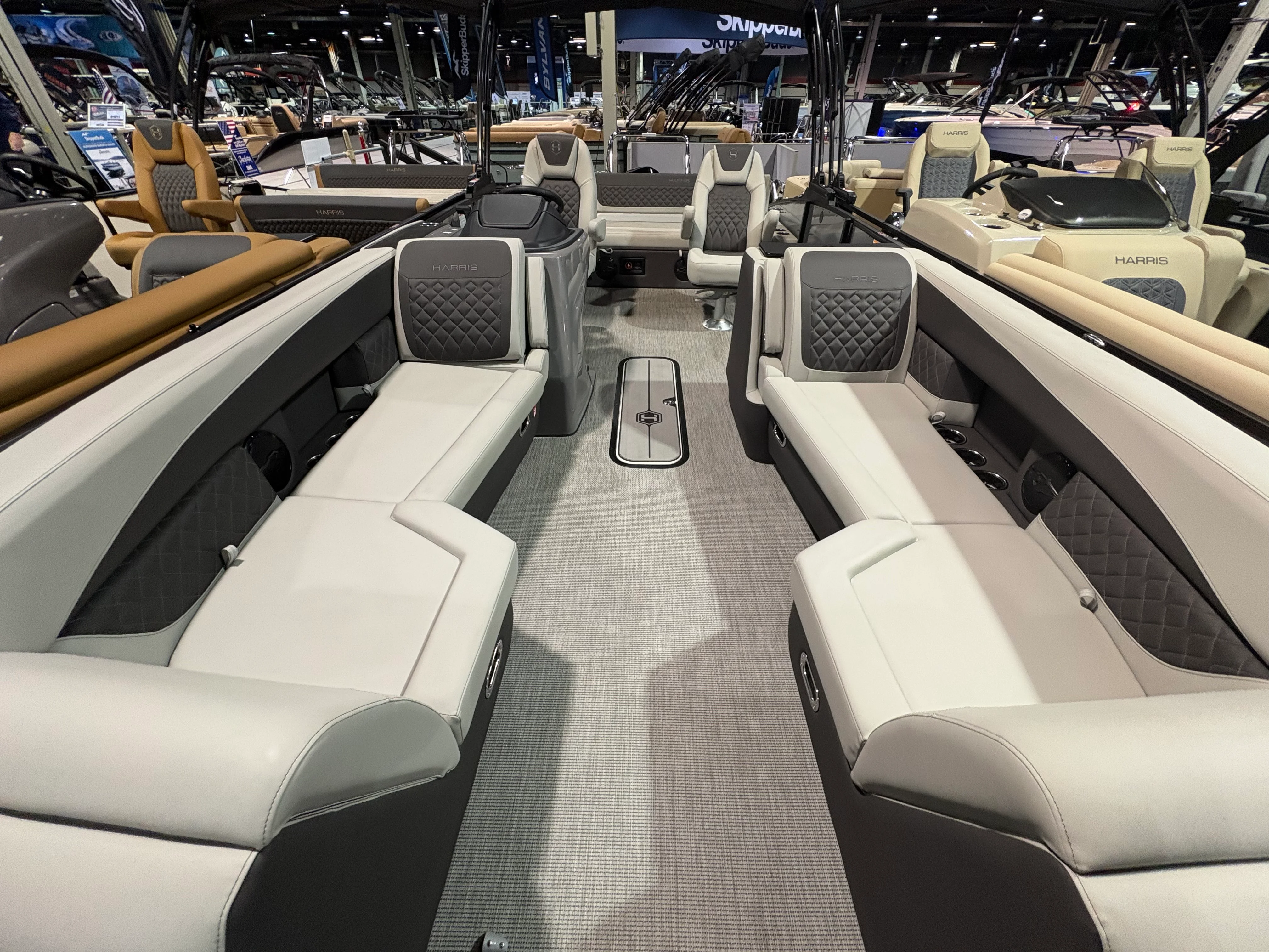 2026 Harris Sunliner 230 Image Thumbnail #1