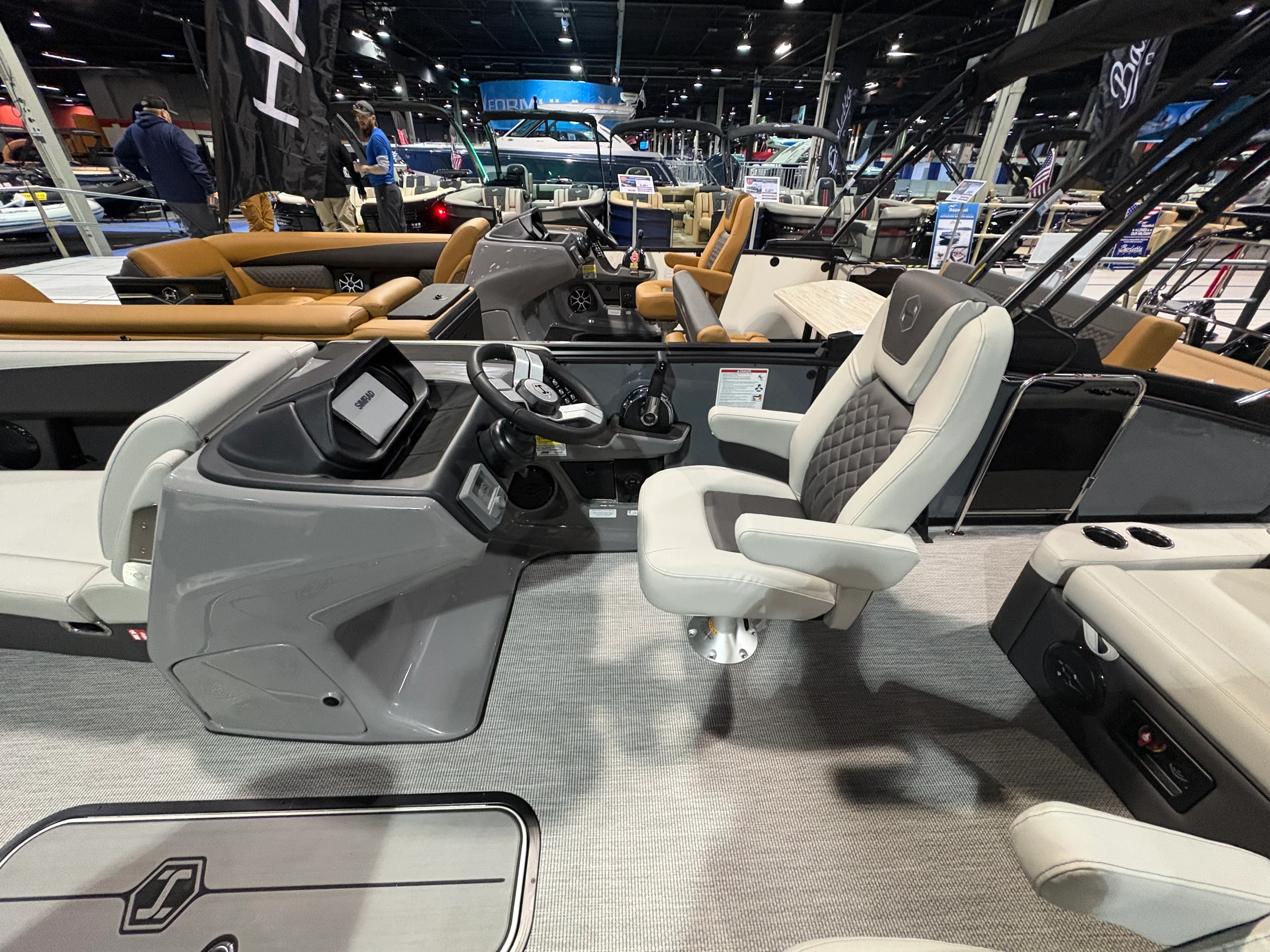 2026 Harris Sunliner 230 Image Thumbnail #6