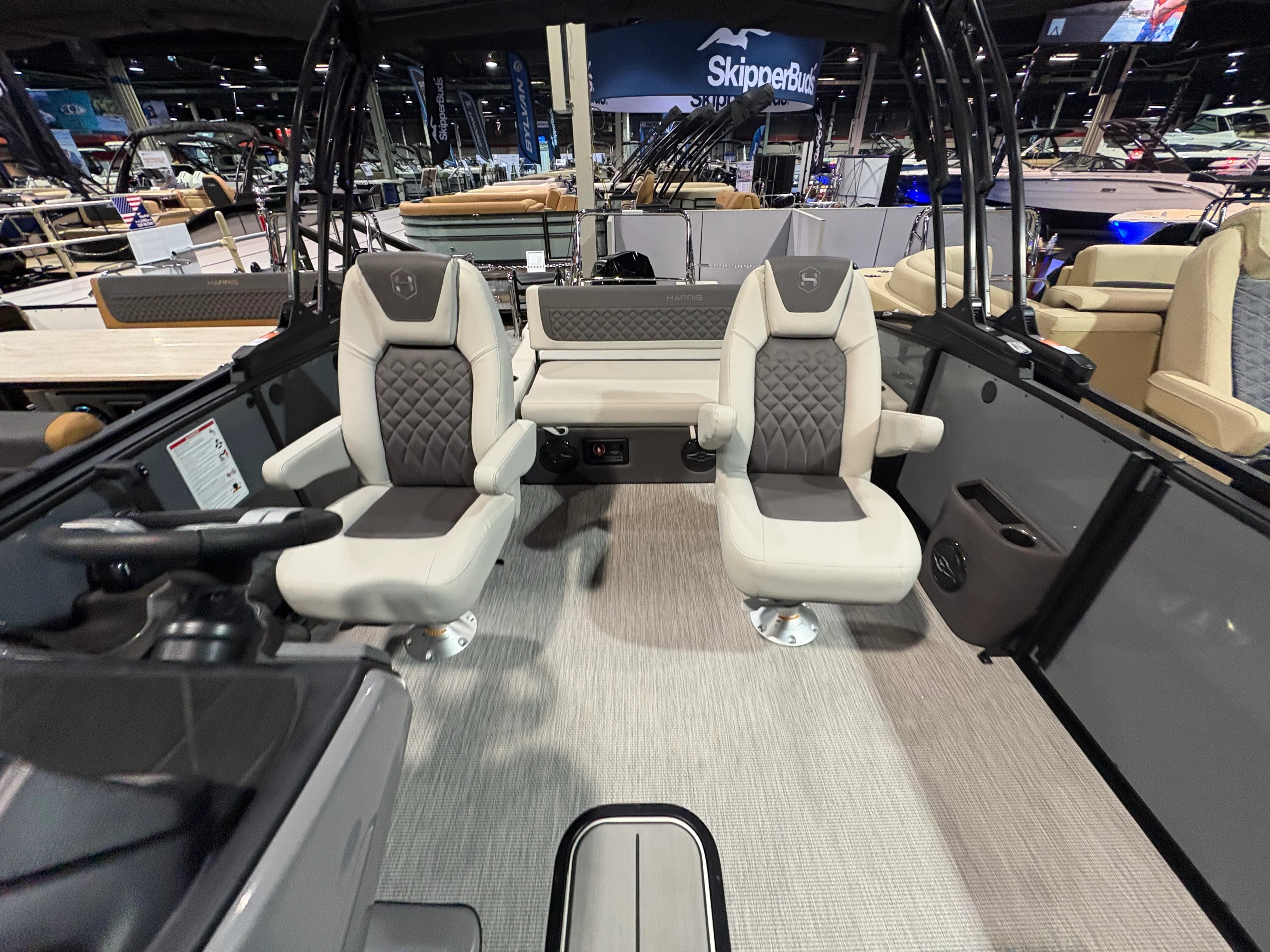 2026 Harris Sunliner 230 Image Thumbnail #5