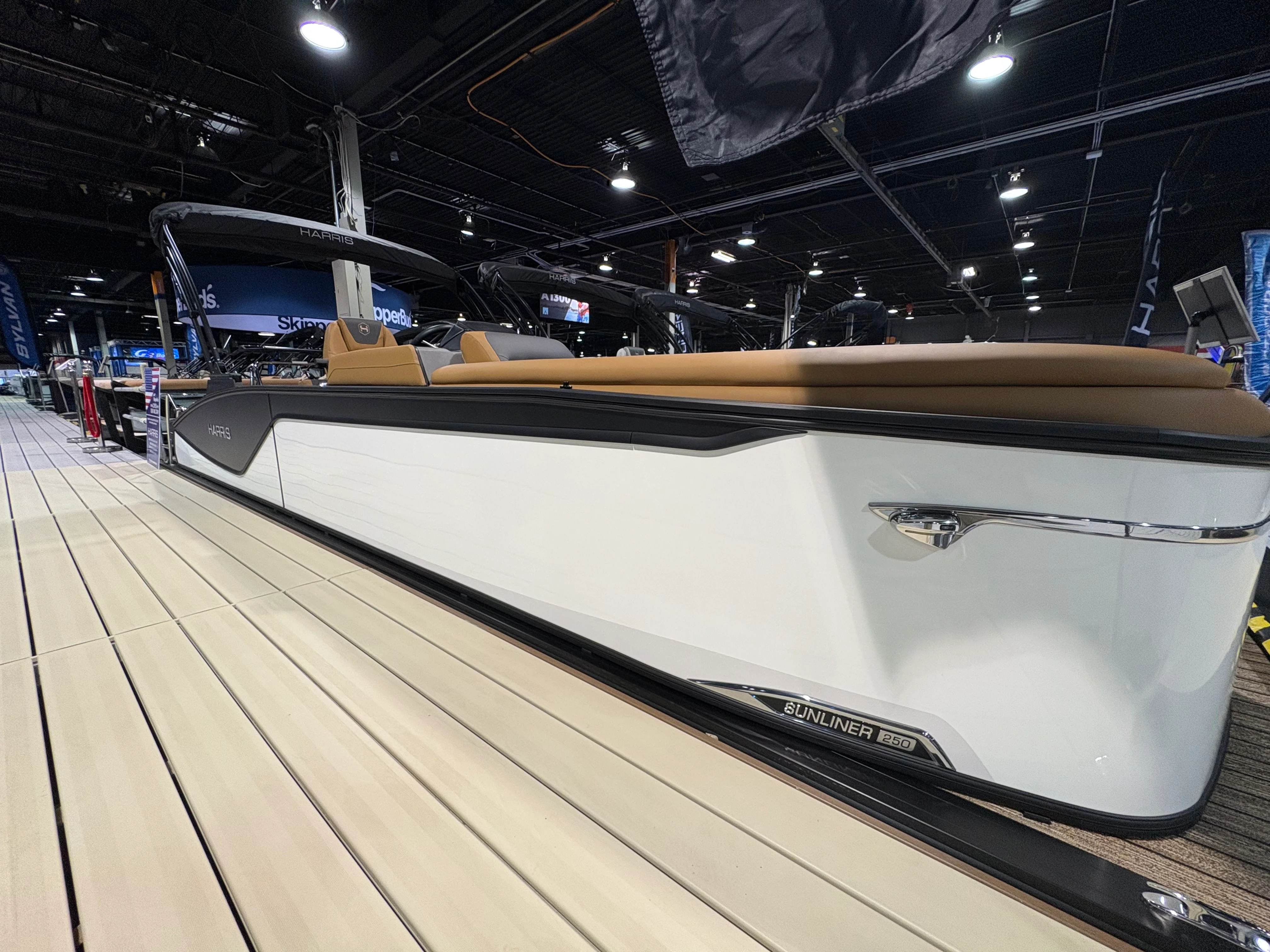 2026 Harris Sunliner 250 Image Thumbnail #0