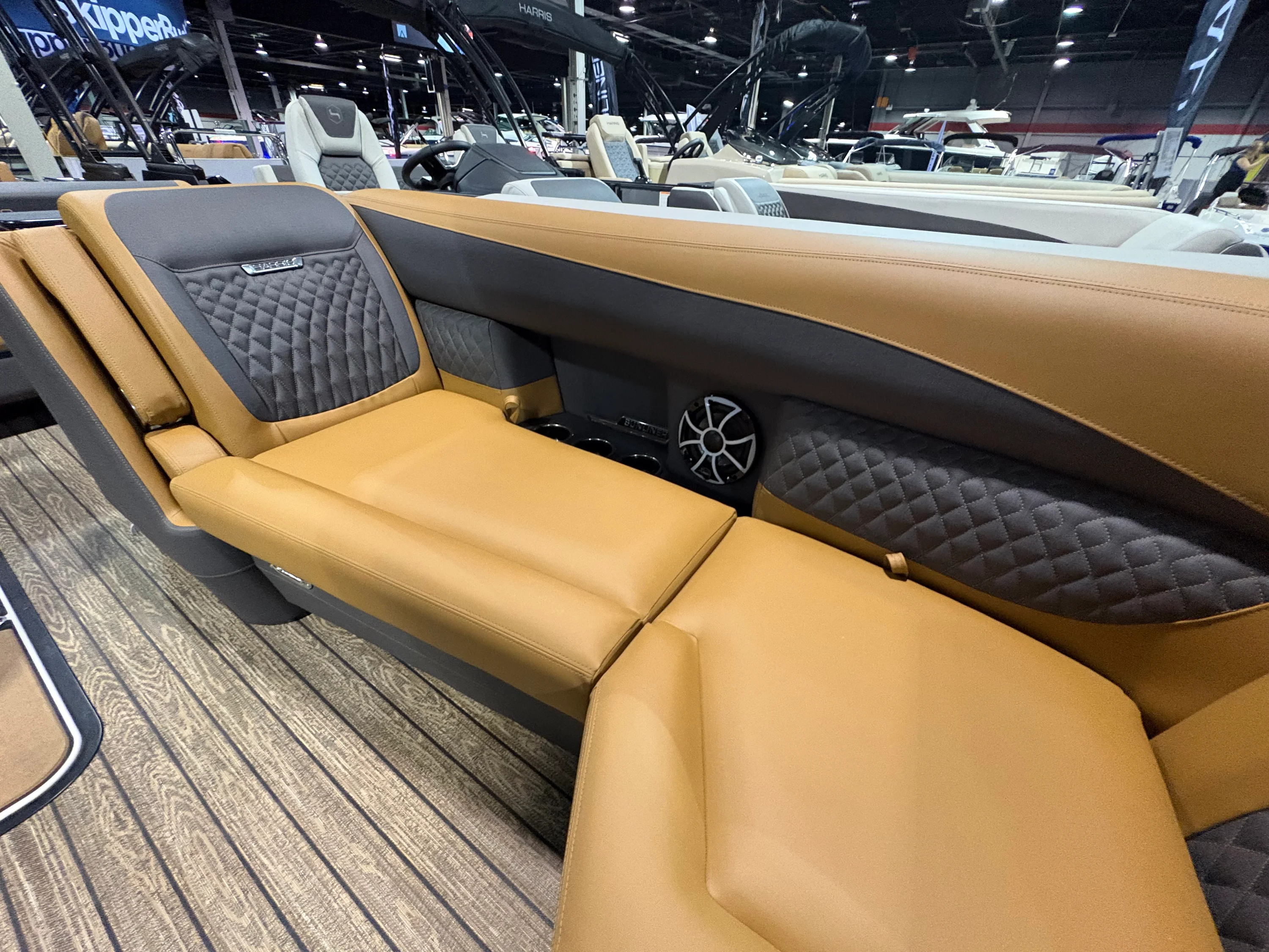 2026 Harris Sunliner 250 Image Thumbnail #4