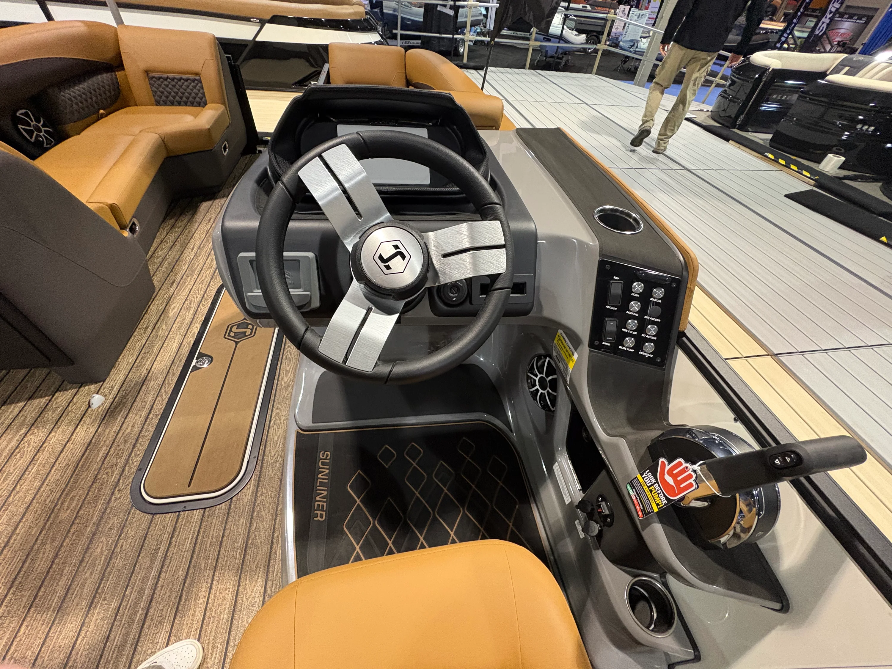 2026 Harris Sunliner 250 Image Thumbnail #9