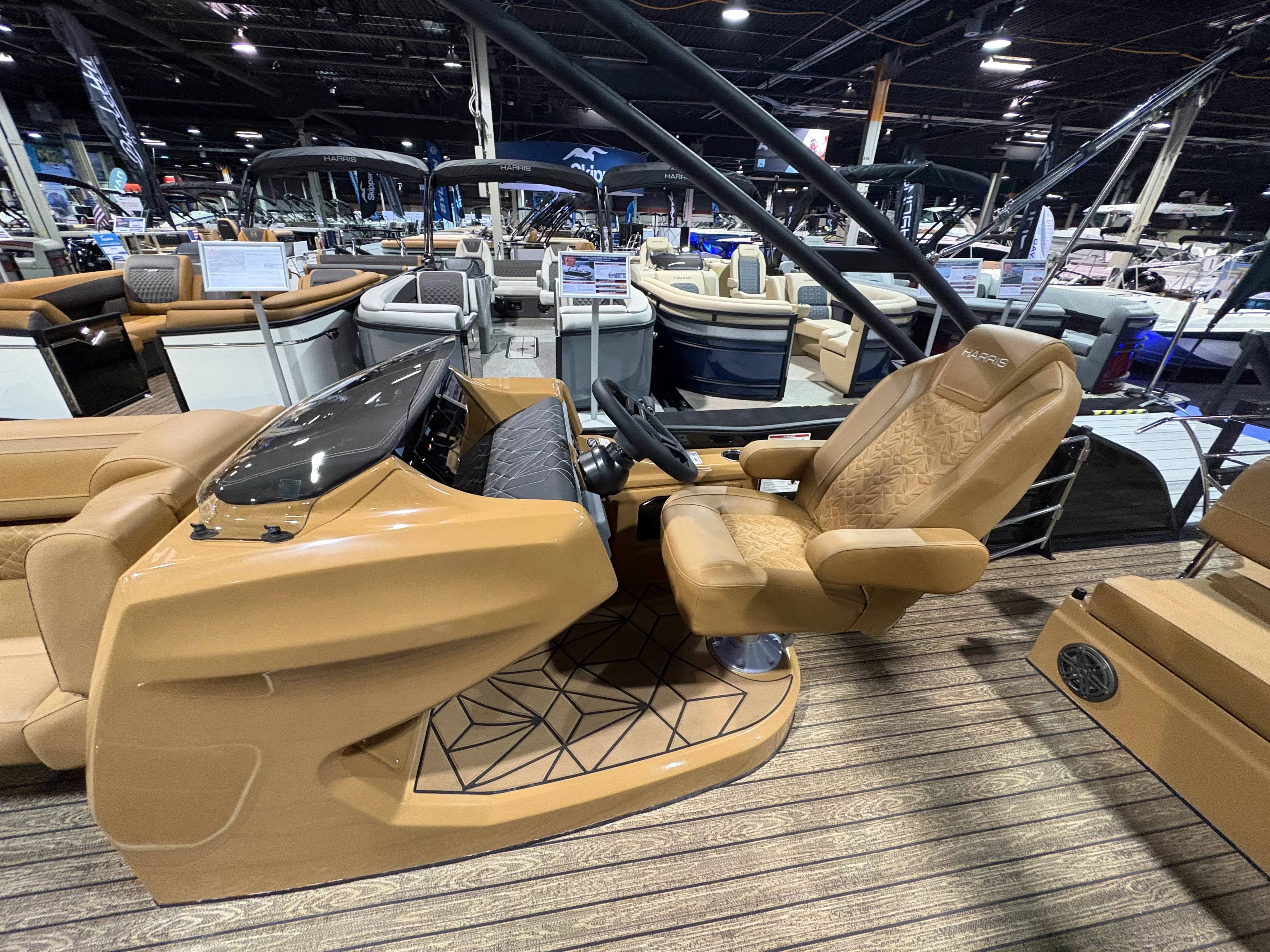 2026 Harris Grand Mariner 250 Image Thumbnail #9