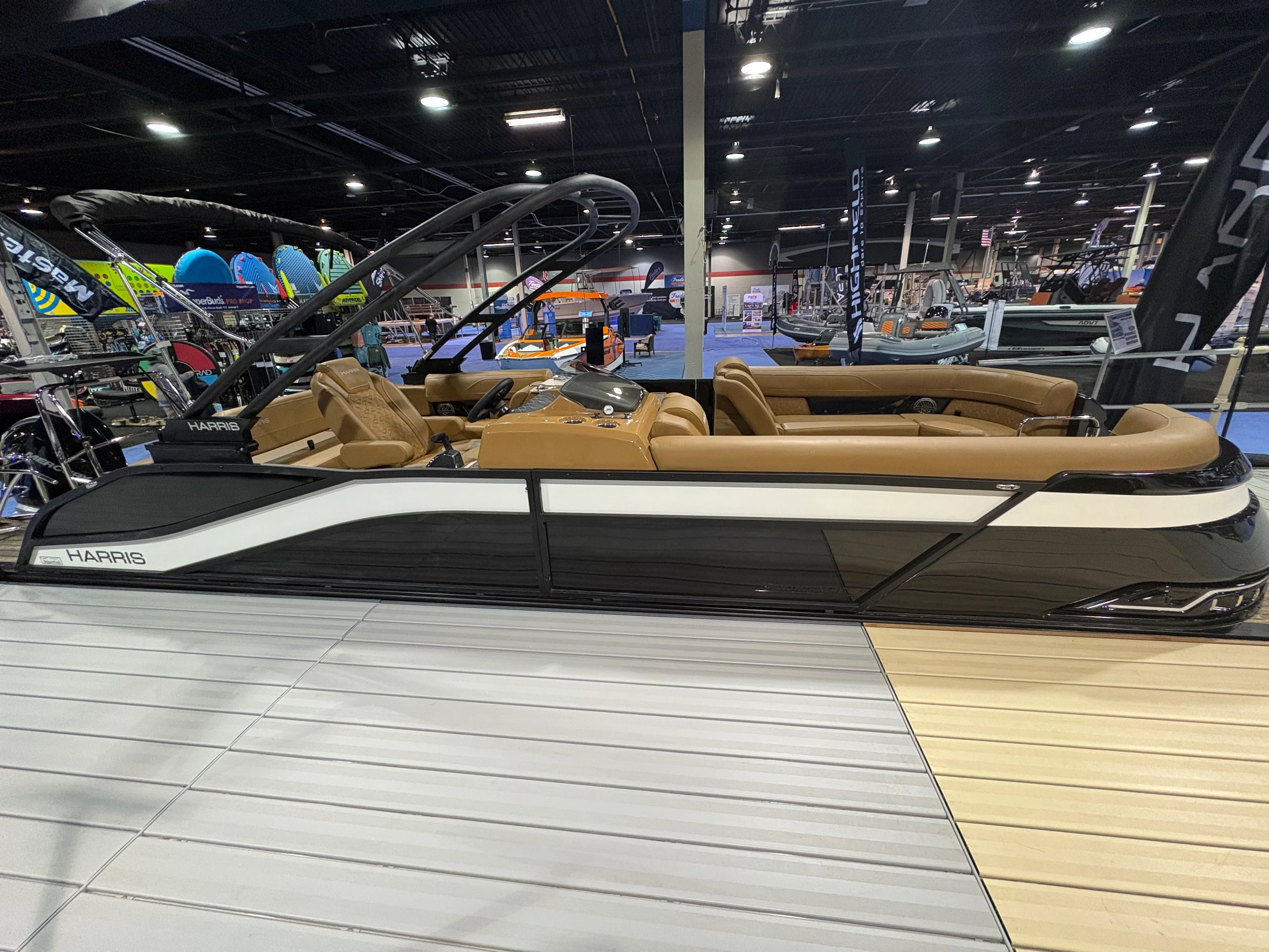 2026 Harris Grand Mariner 250 Image Thumbnail #2