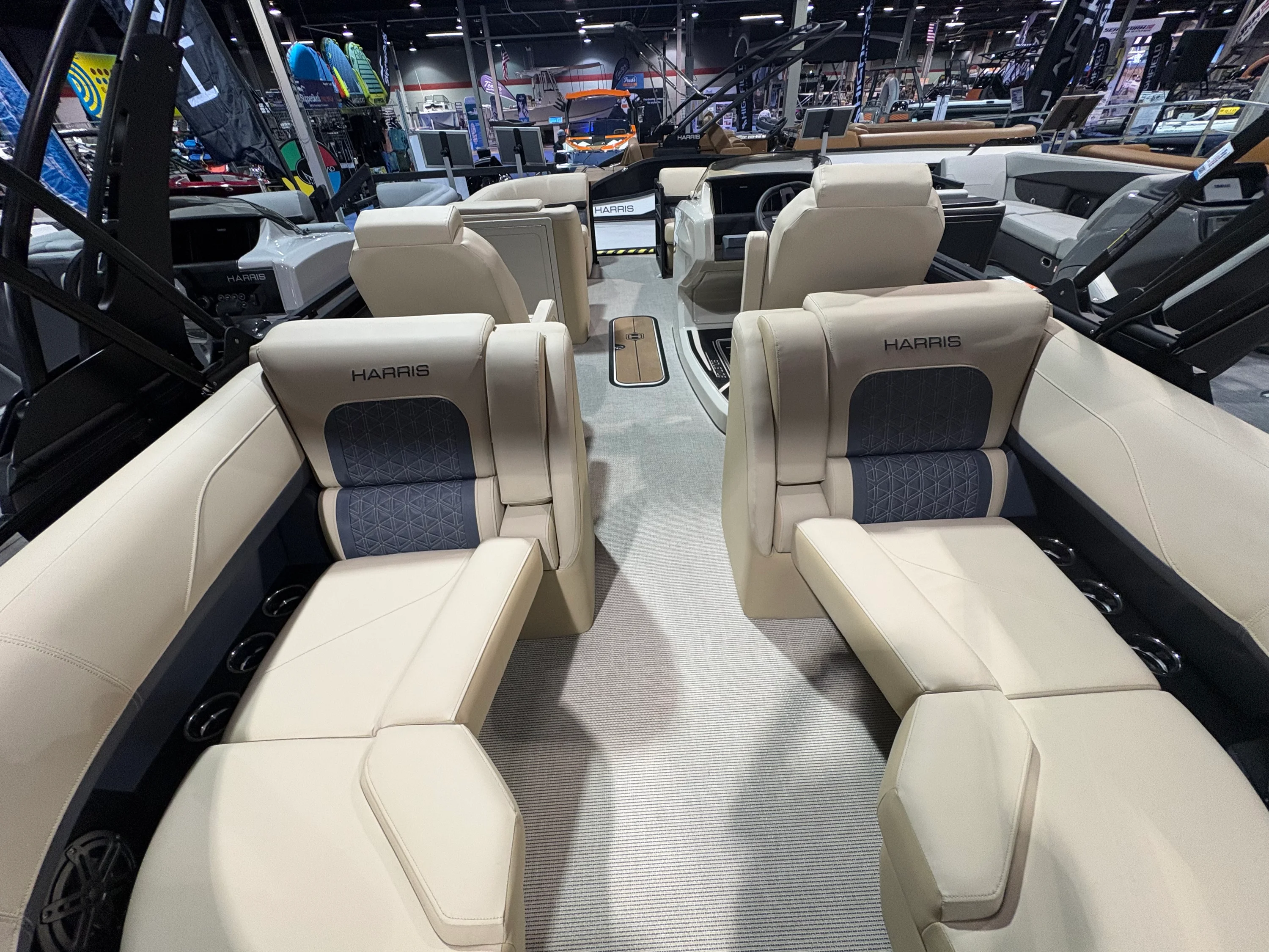 2026 Harris Solstice 230 Image Thumbnail #11