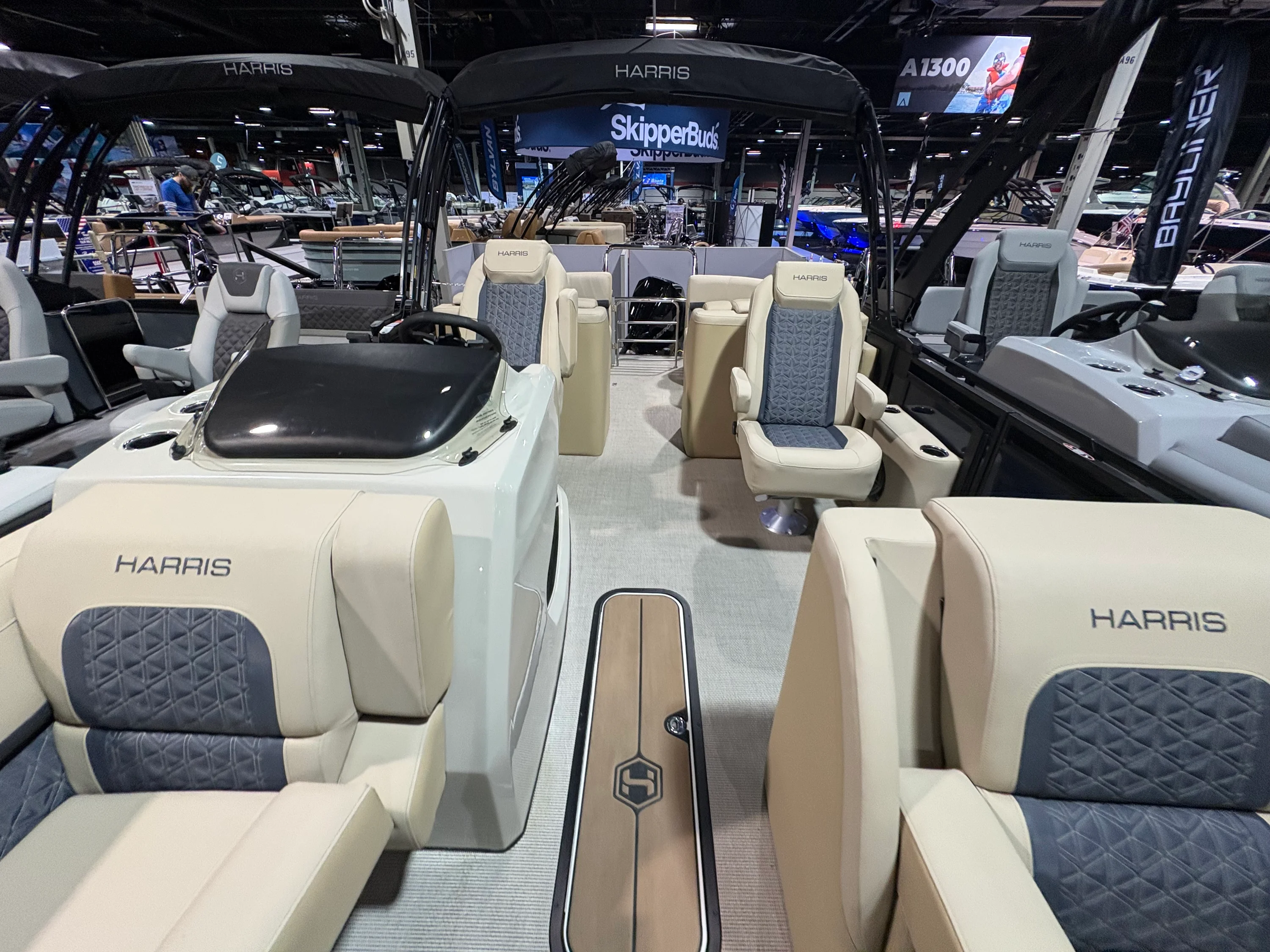 2026 Harris Solstice 230 Image Thumbnail #3