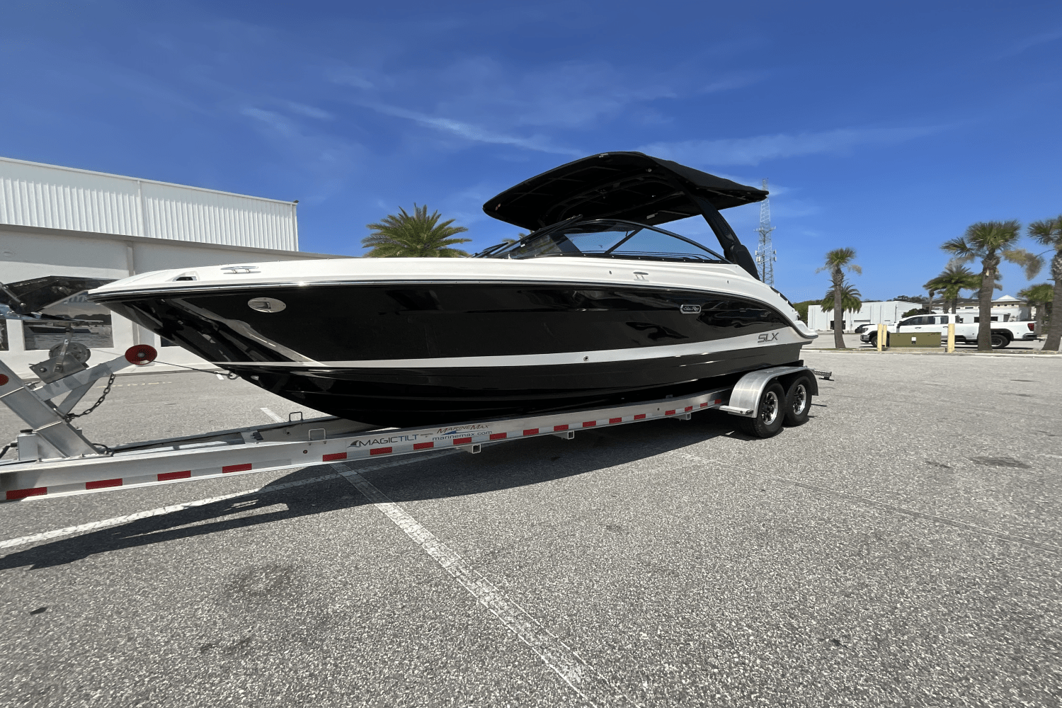 2025 Sea Ray SLX 260 Outboard Image Thumbnail #34