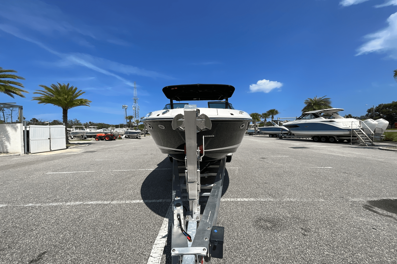 2025 Sea Ray SLX 260 Outboard Image Thumbnail #11