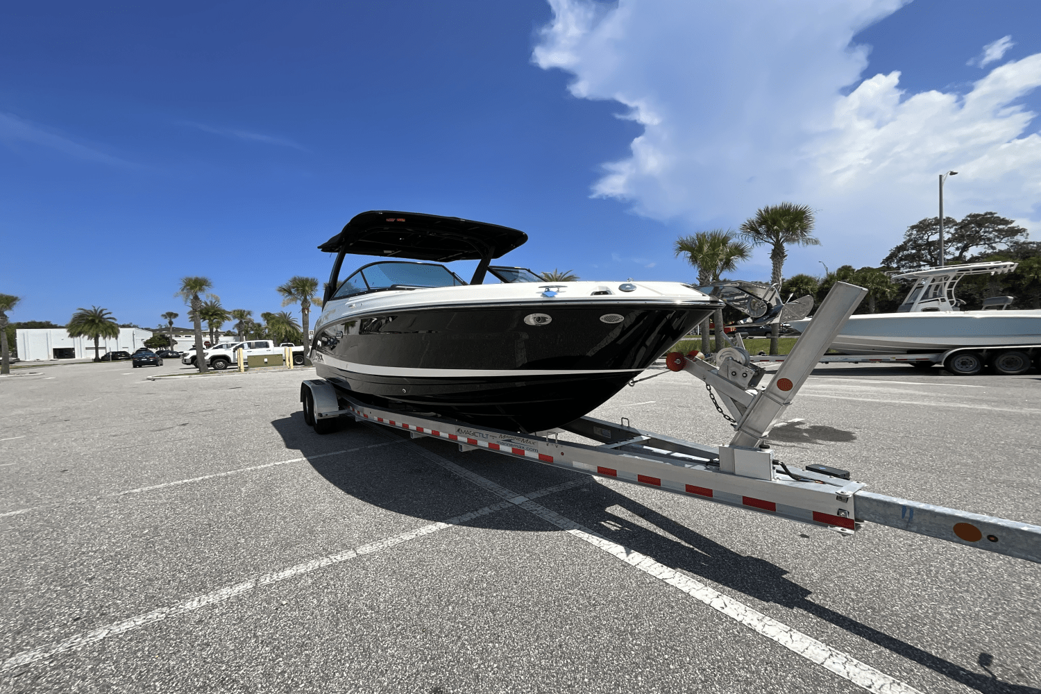 2025 Sea Ray SLX 260 Outboard Image Thumbnail #40
