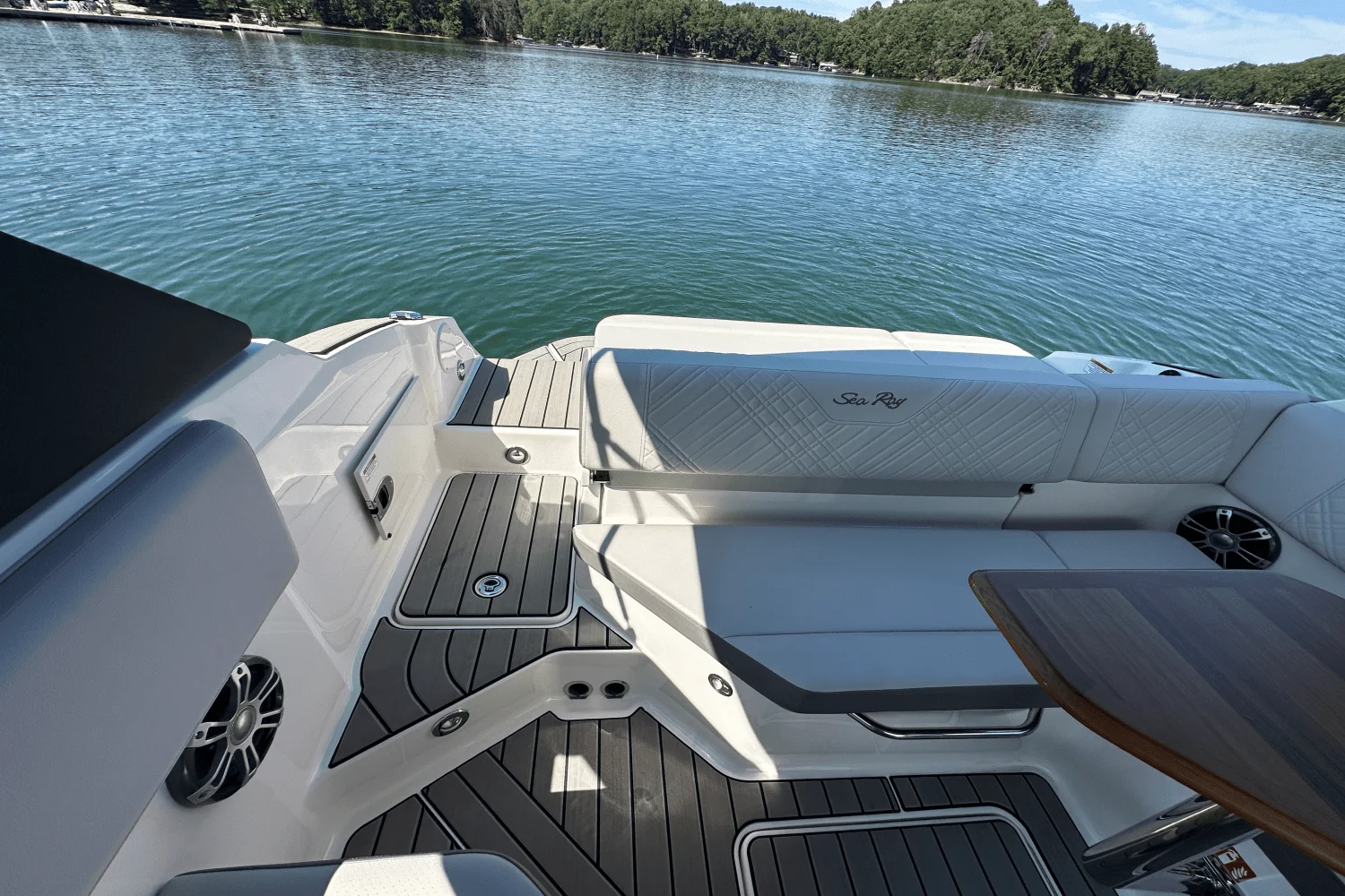 2026 Sea Ray SDX 230 Surf Image Thumbnail #26