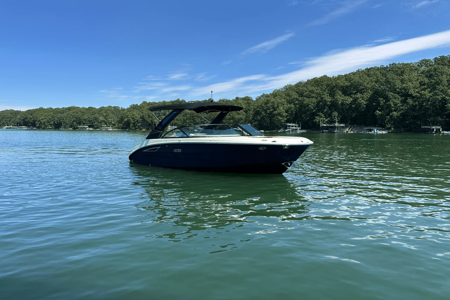 2026 Sea Ray SDX 230 Surf Image Thumbnail #2