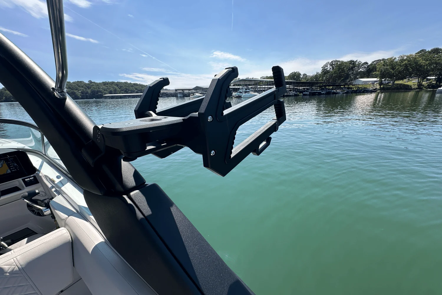 2026 Sea Ray SDX 230 Surf Image Thumbnail #27