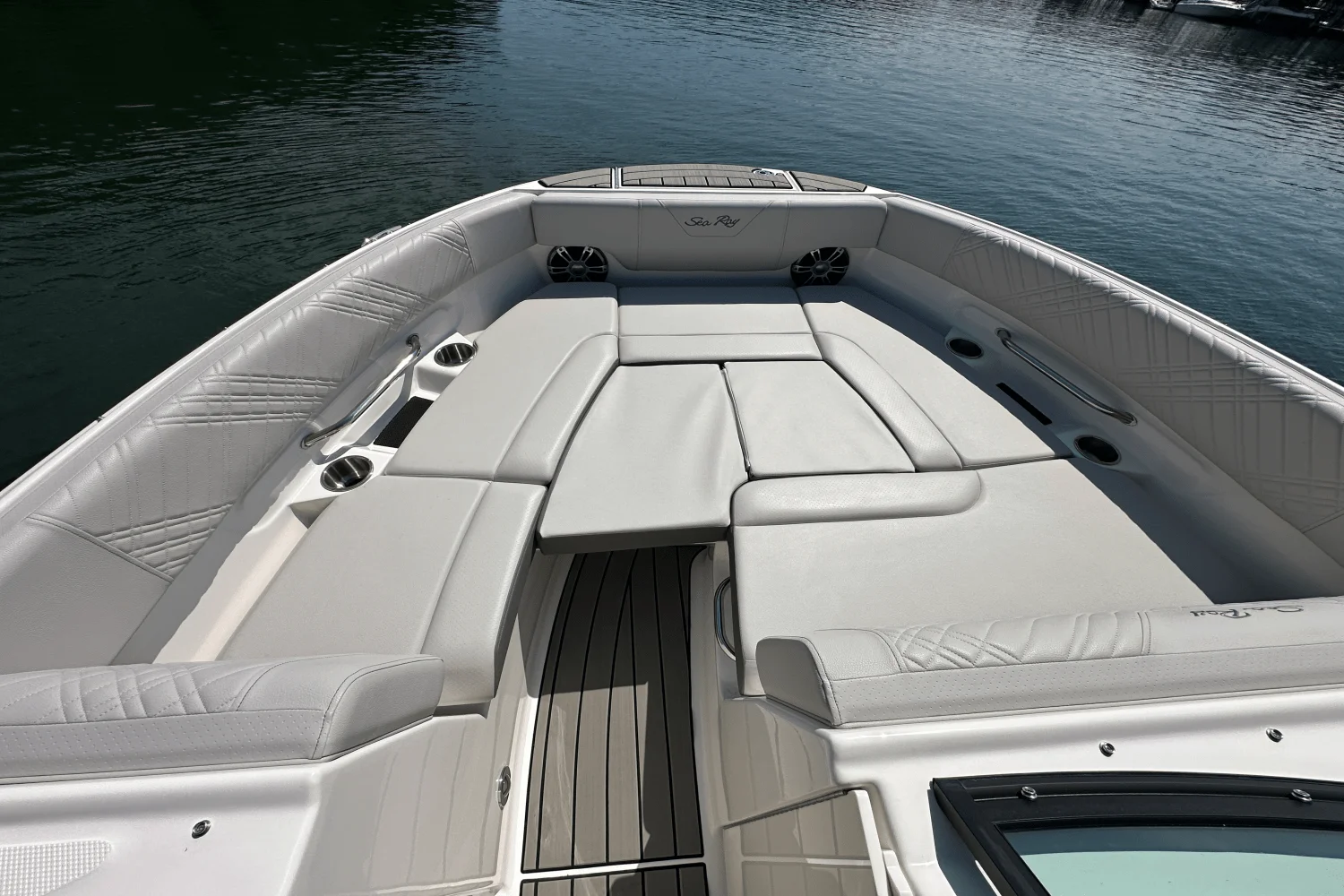 2026 Sea Ray SDX 230 Surf Image Thumbnail #31