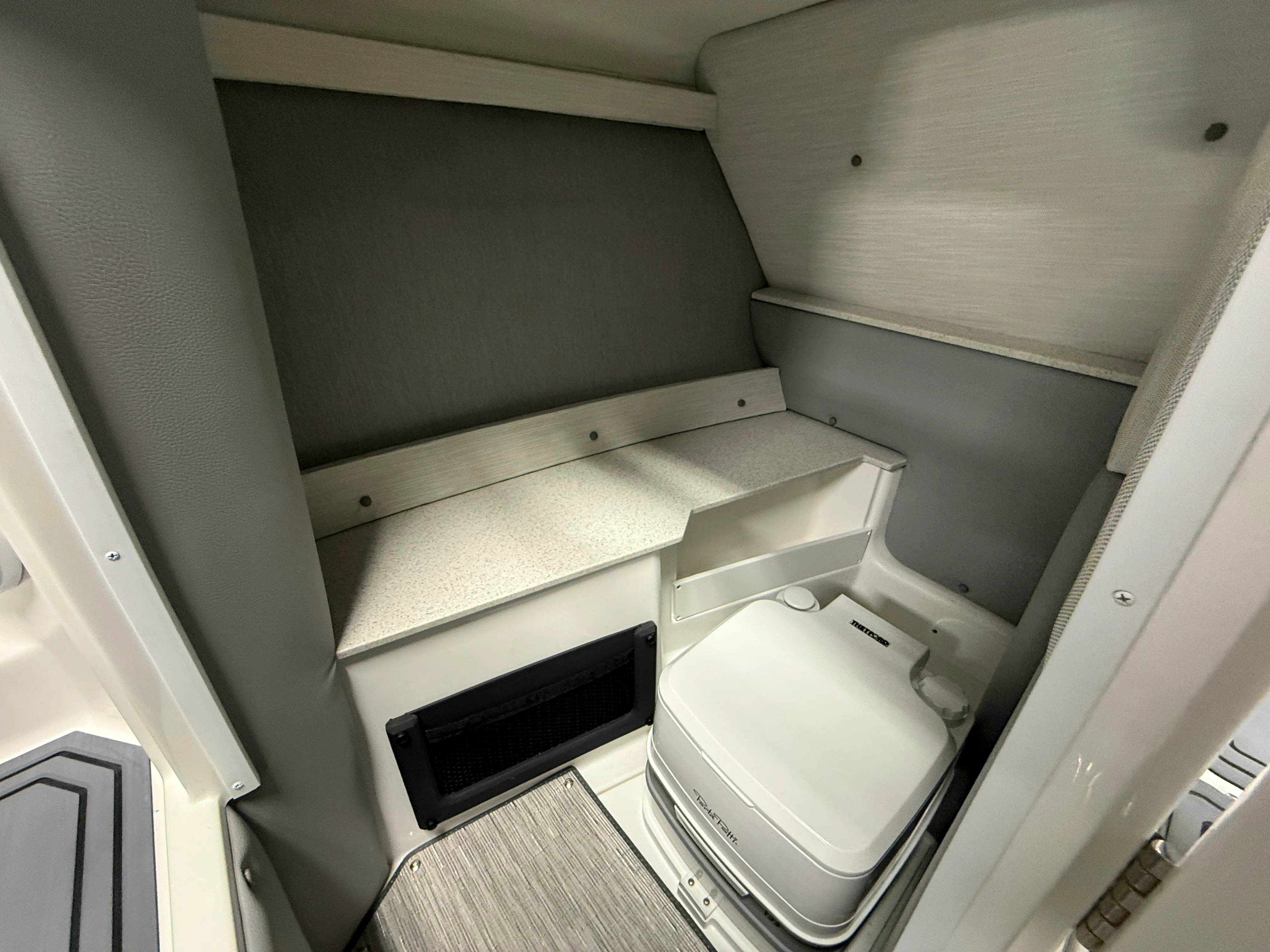 2026 Cobalt R6 SURF Image Thumbnail #53