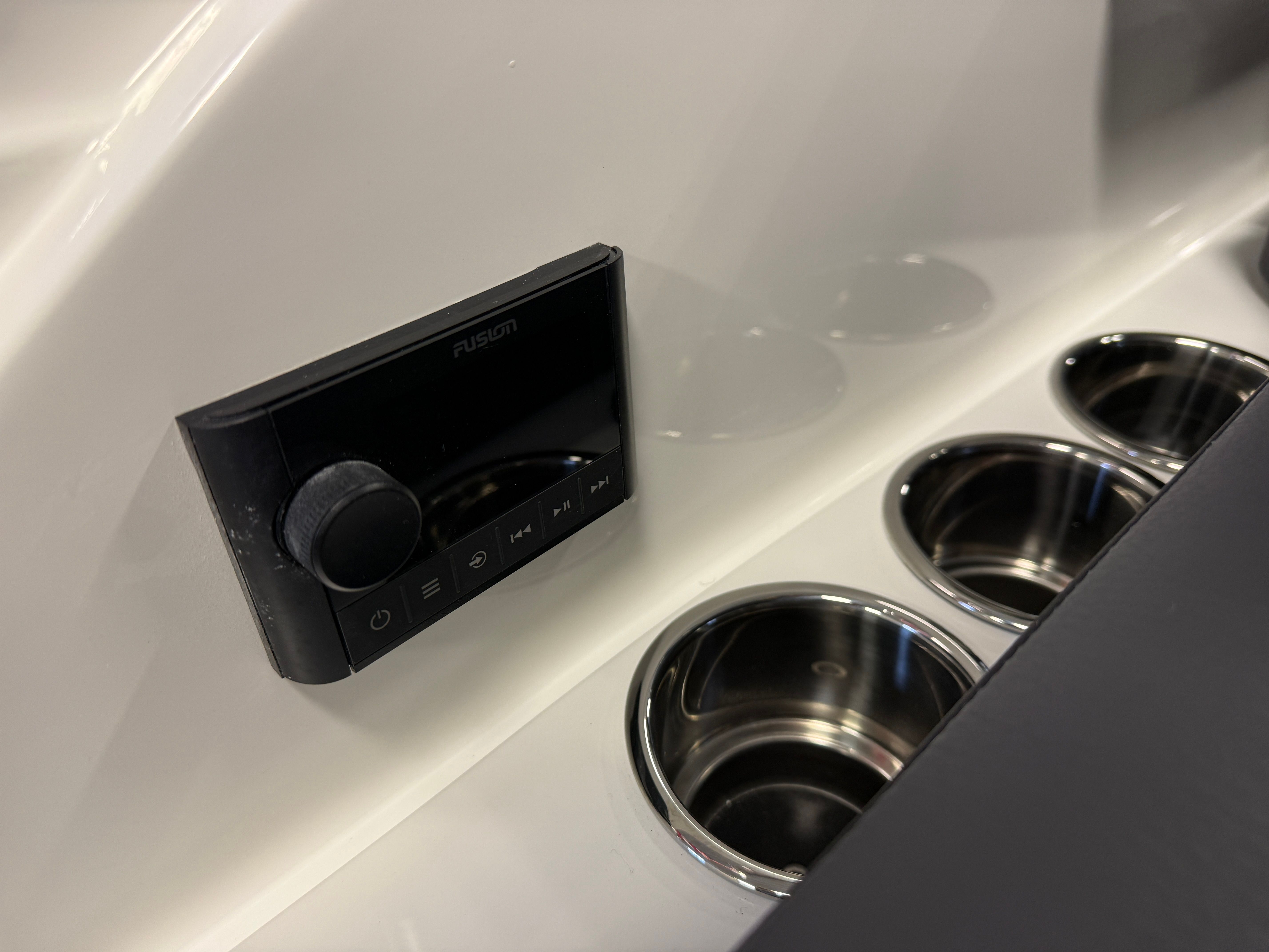 2026 Cobalt R6 SURF Image Thumbnail #16