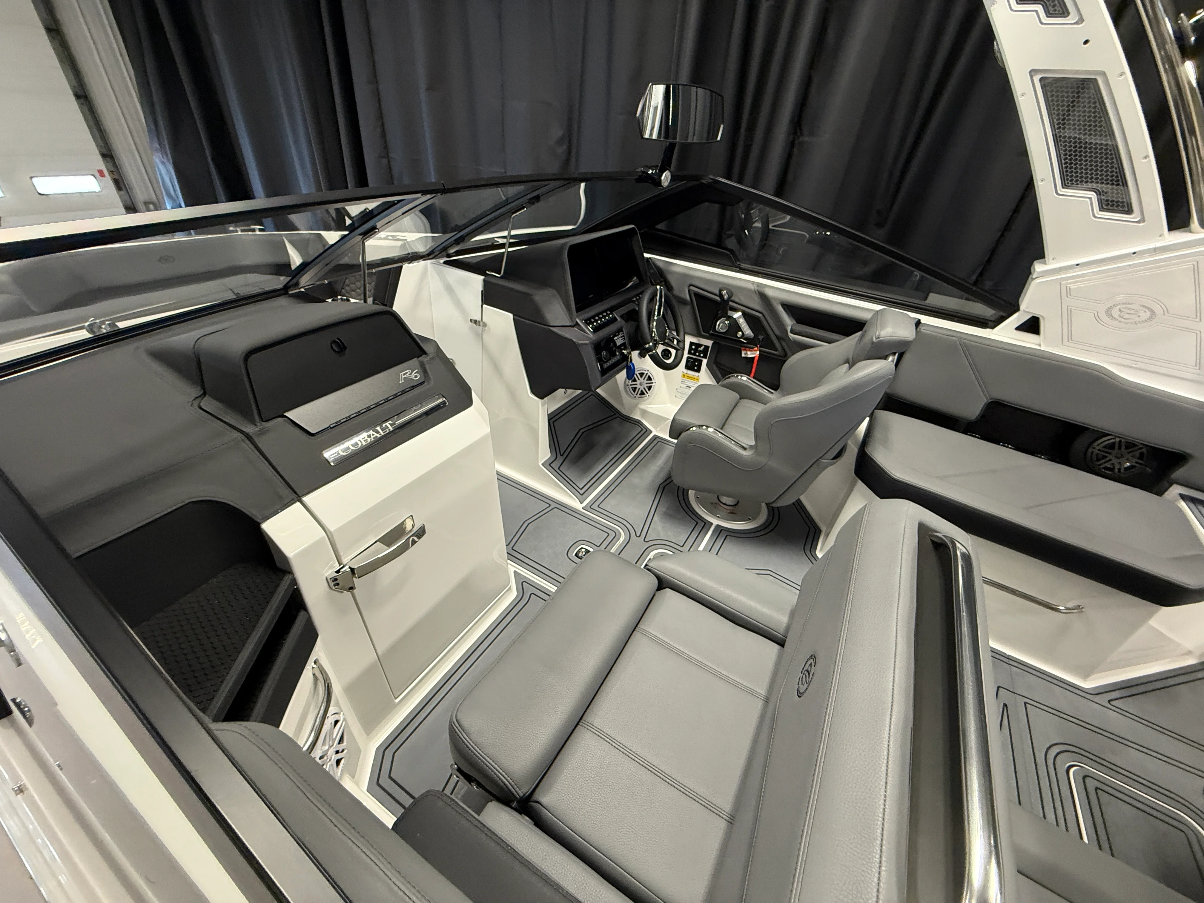 2026 Cobalt R6 SURF Image Thumbnail #4