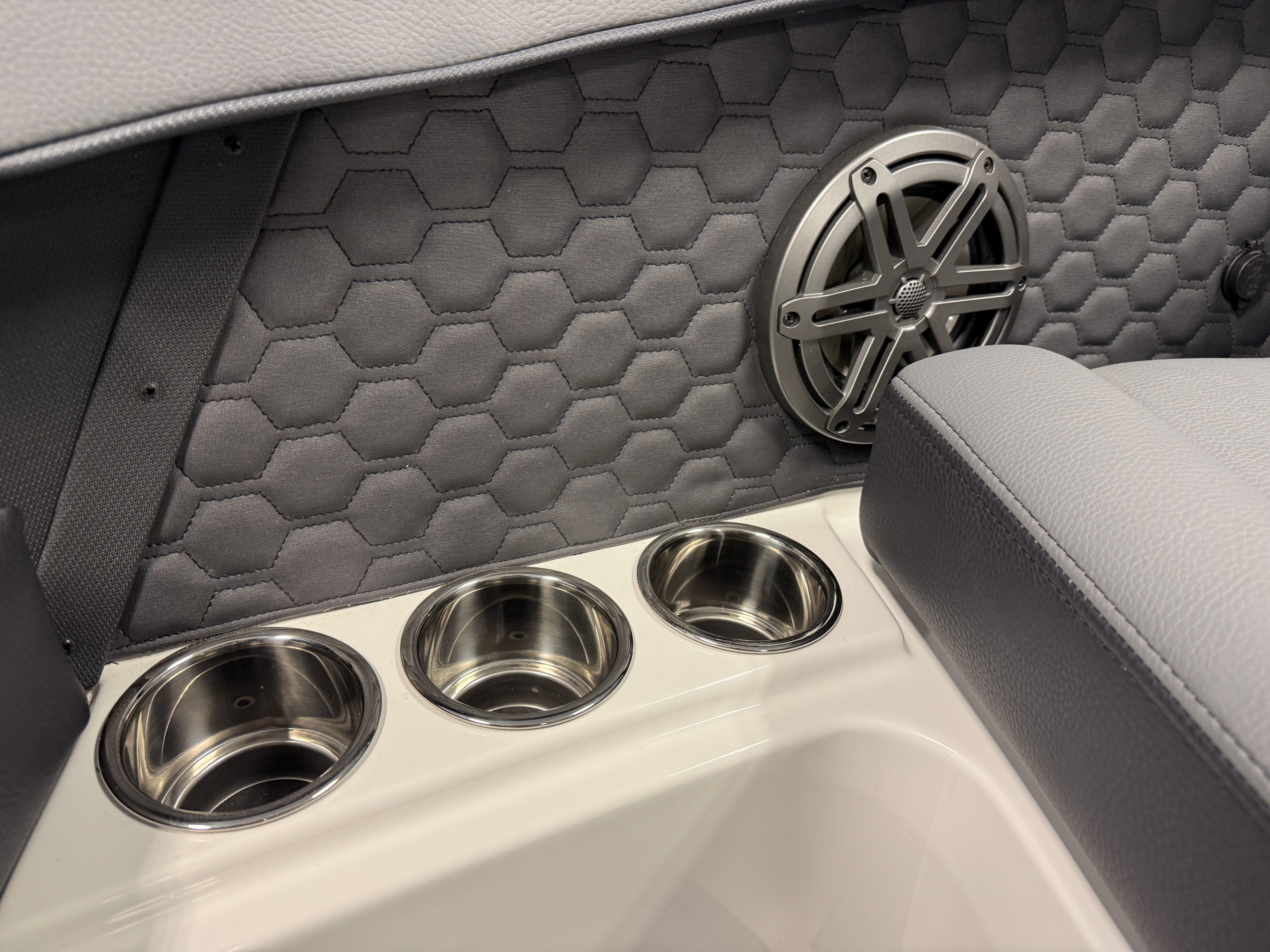 2026 Cobalt R6 SURF Image Thumbnail #86