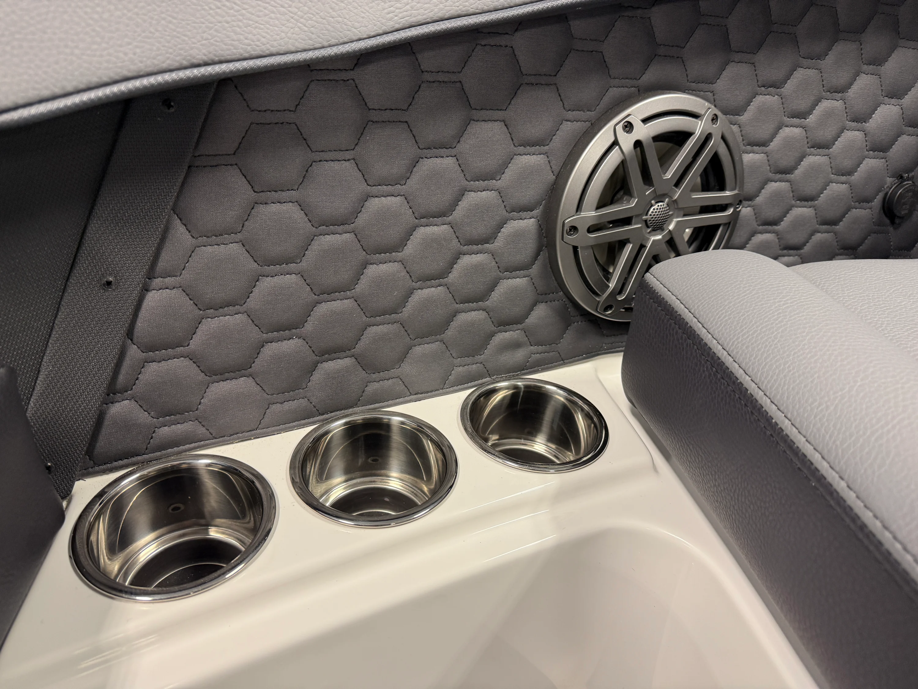 2026 Cobalt R6 SURF Image Thumbnail #86