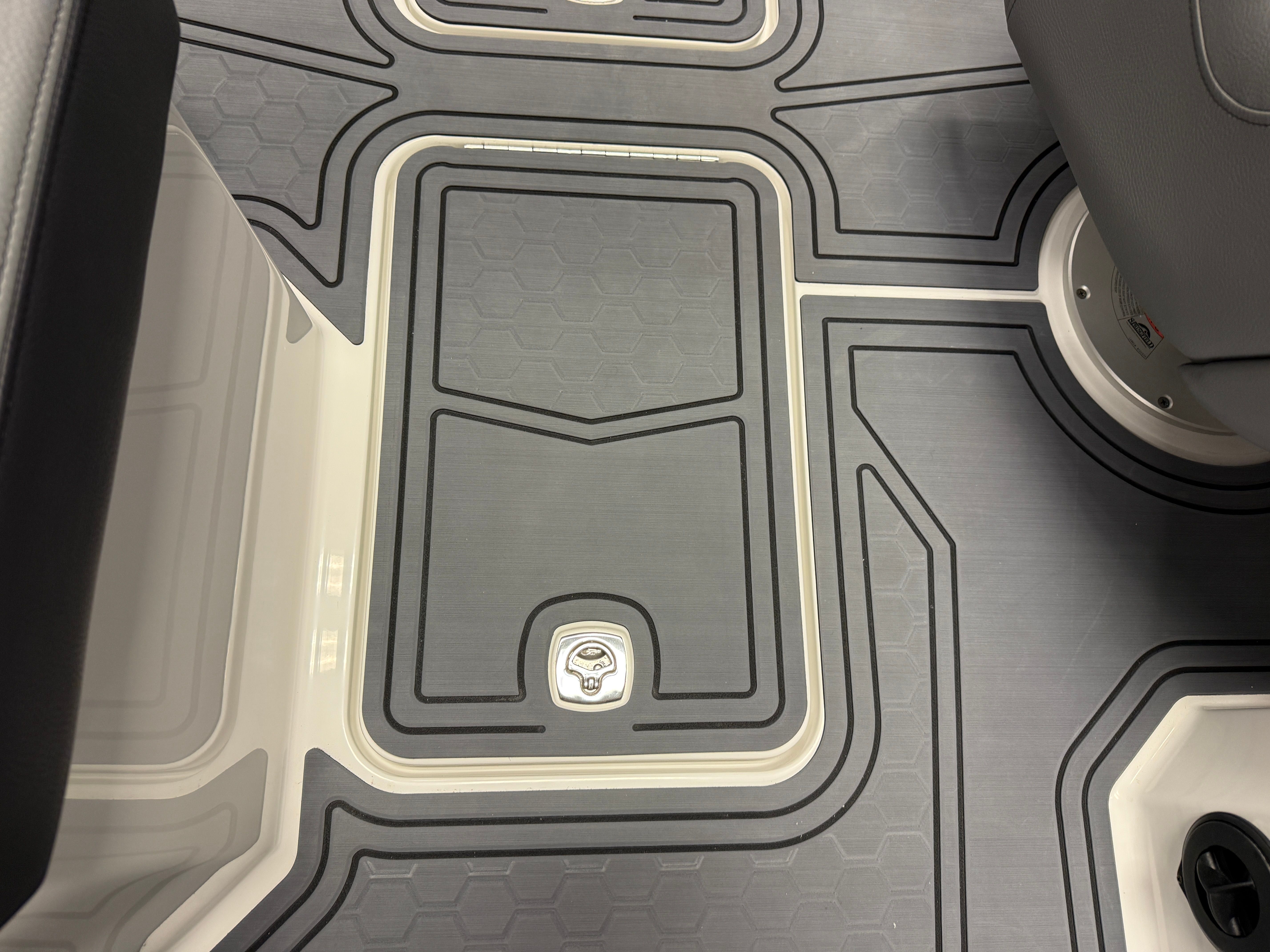 2026 Cobalt R6 SURF Image Thumbnail #38