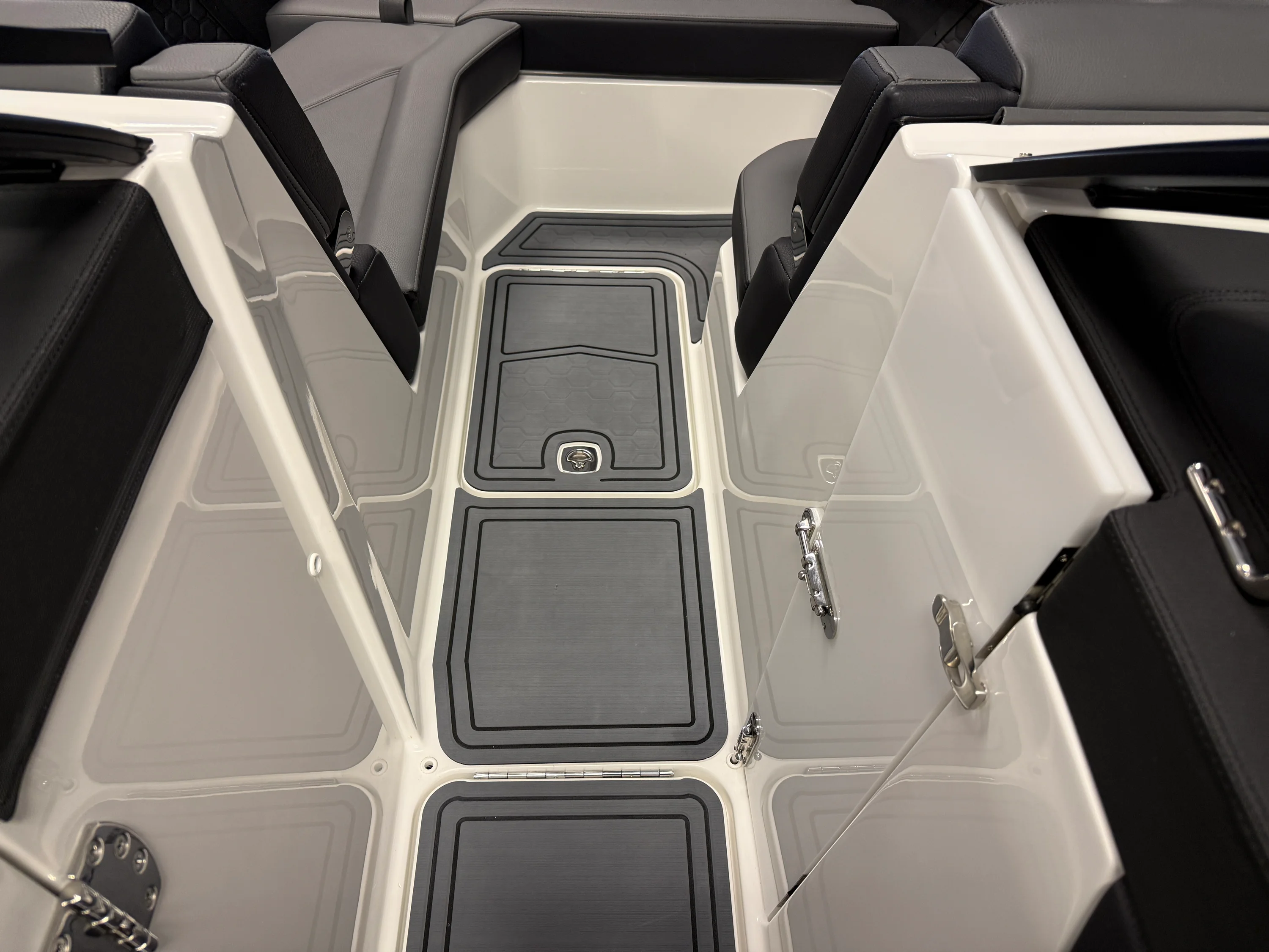 2026 Cobalt R6 SURF Image Thumbnail #83