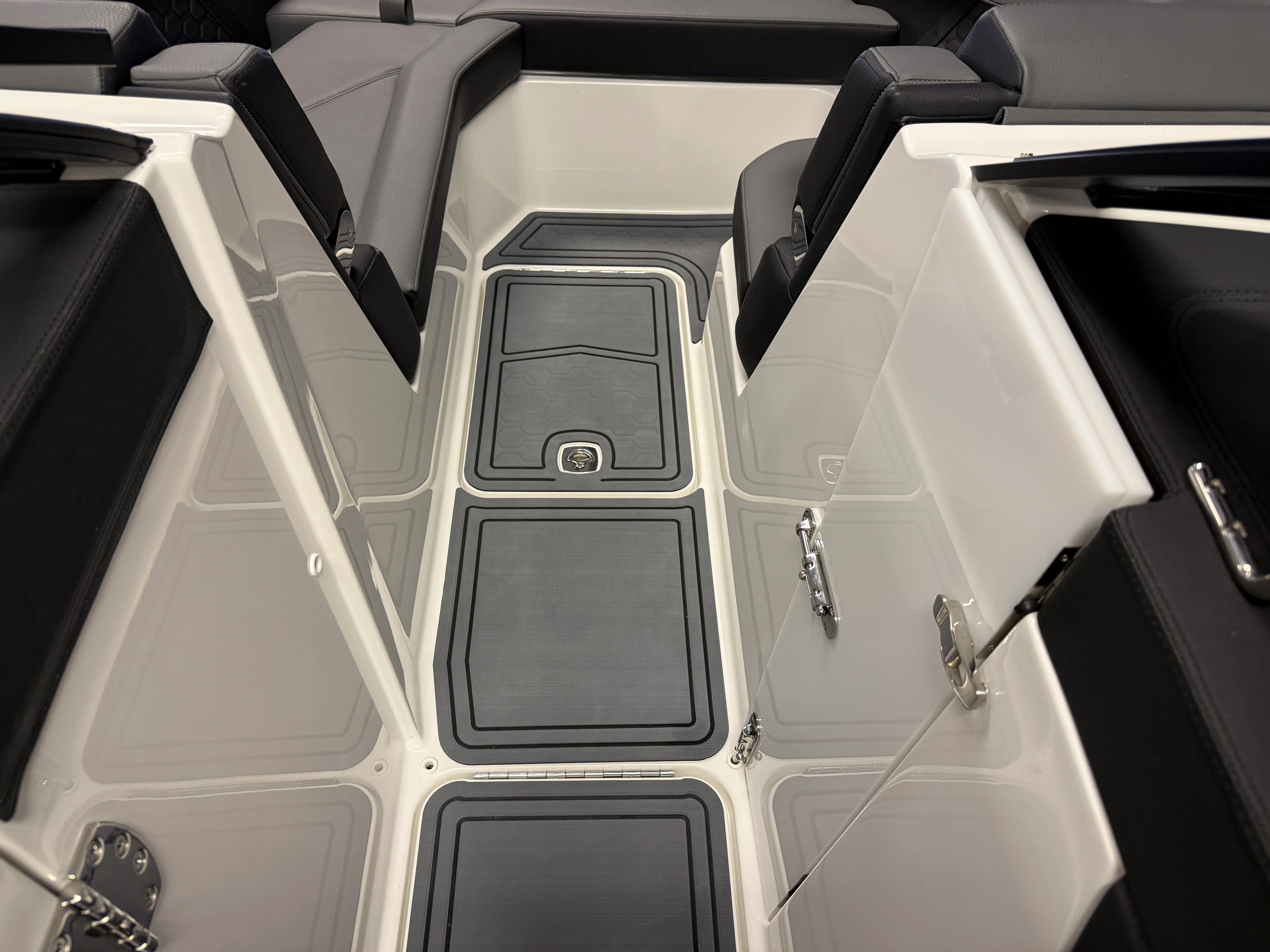 2026 Cobalt R6 SURF Image Thumbnail #83