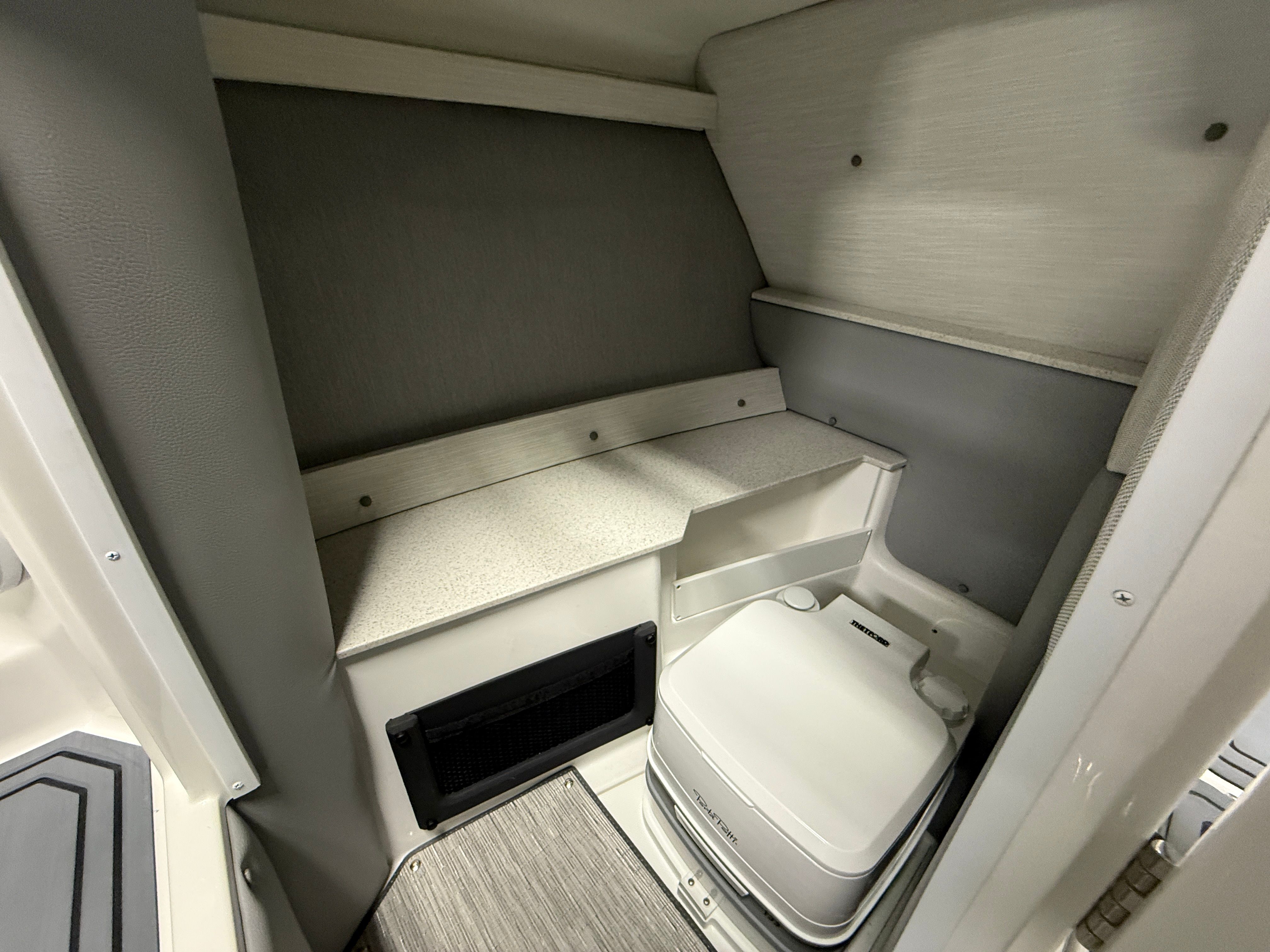 2026 Cobalt R6 SURF Image Thumbnail #53