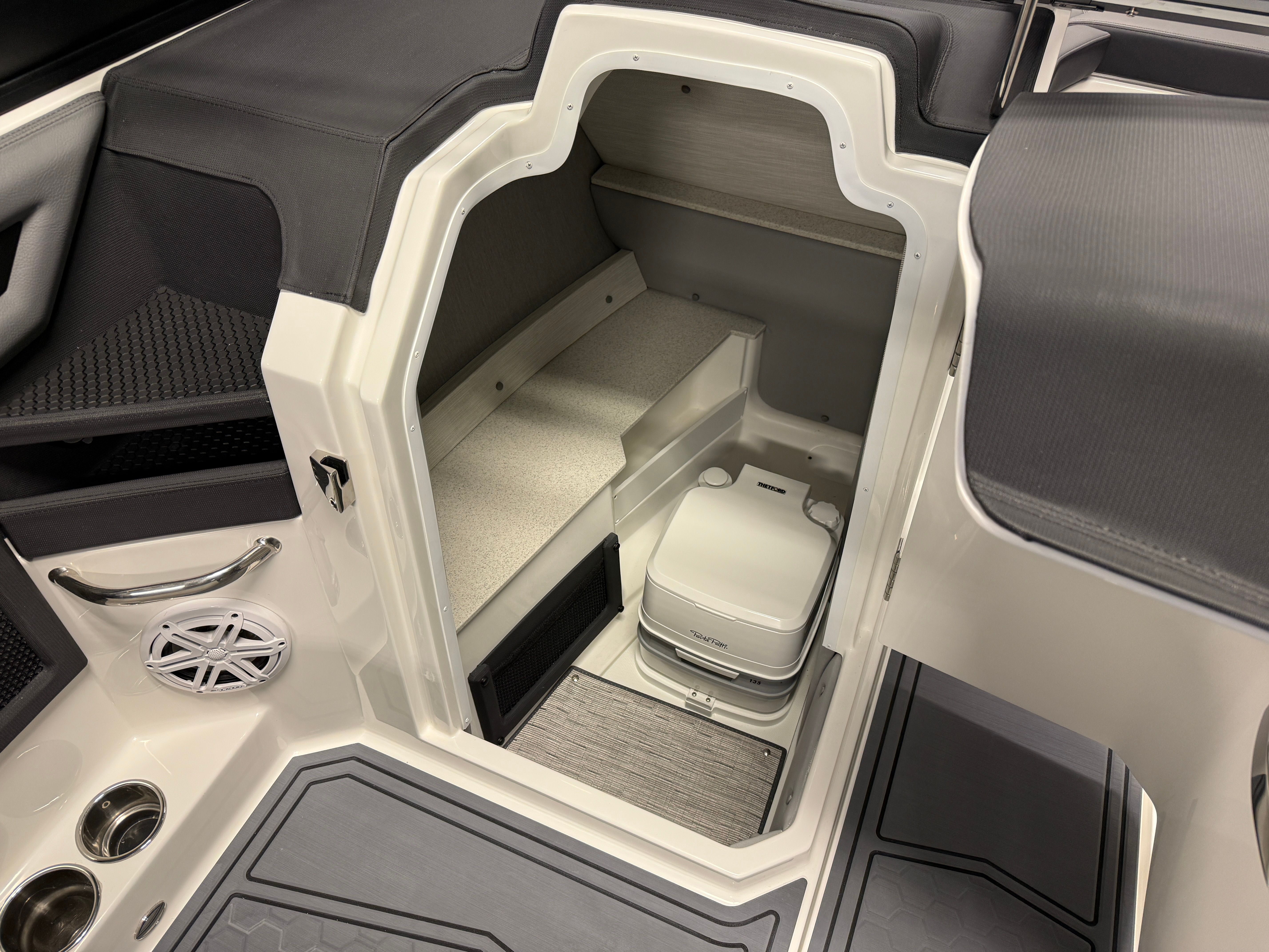 2026 Cobalt R6 SURF Image Thumbnail #52