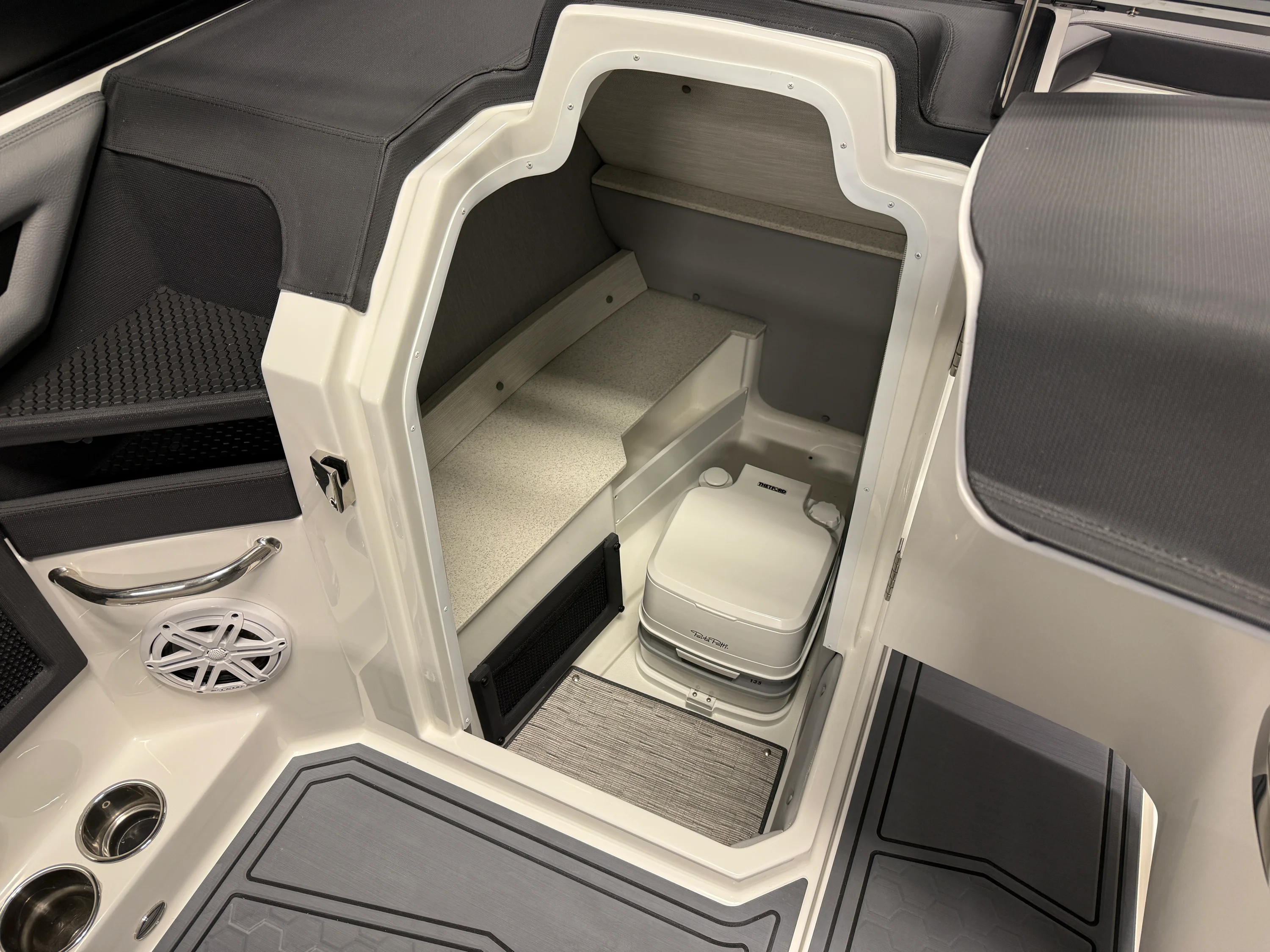 2026 Cobalt R6 SURF Image Thumbnail #52