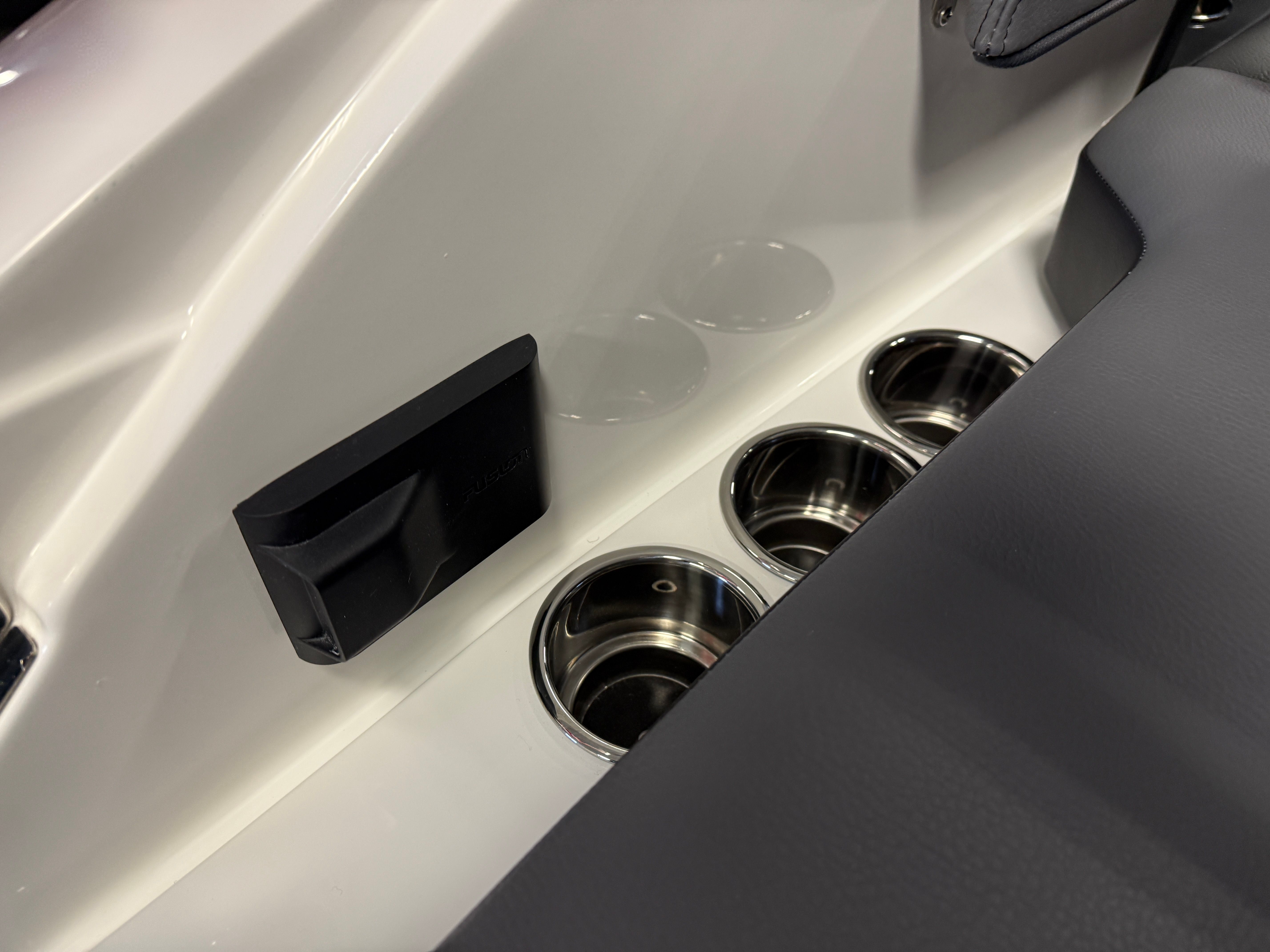 2026 Cobalt R6 SURF Image Thumbnail #15