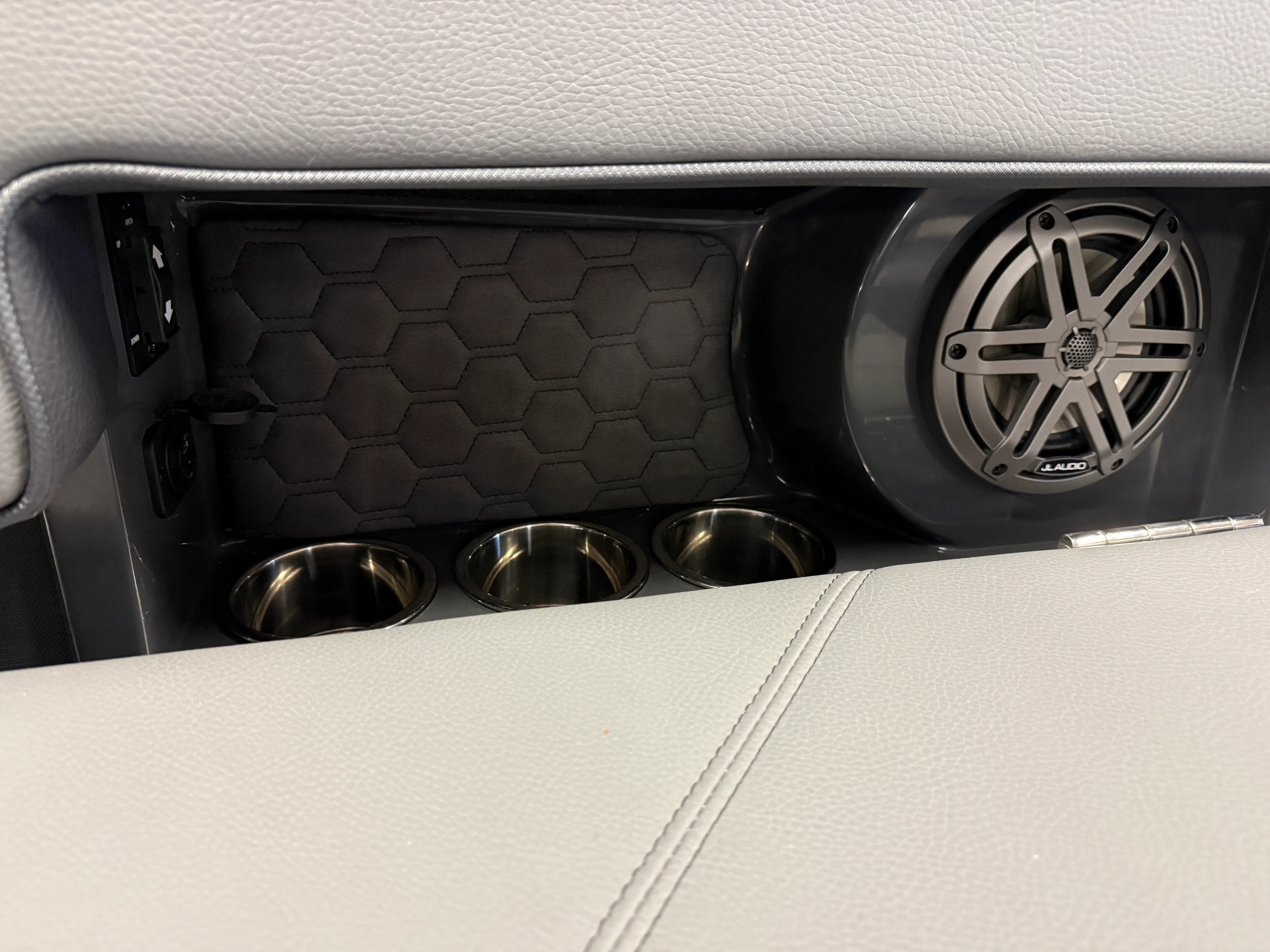 2026 Cobalt R6 SURF Image Thumbnail #34